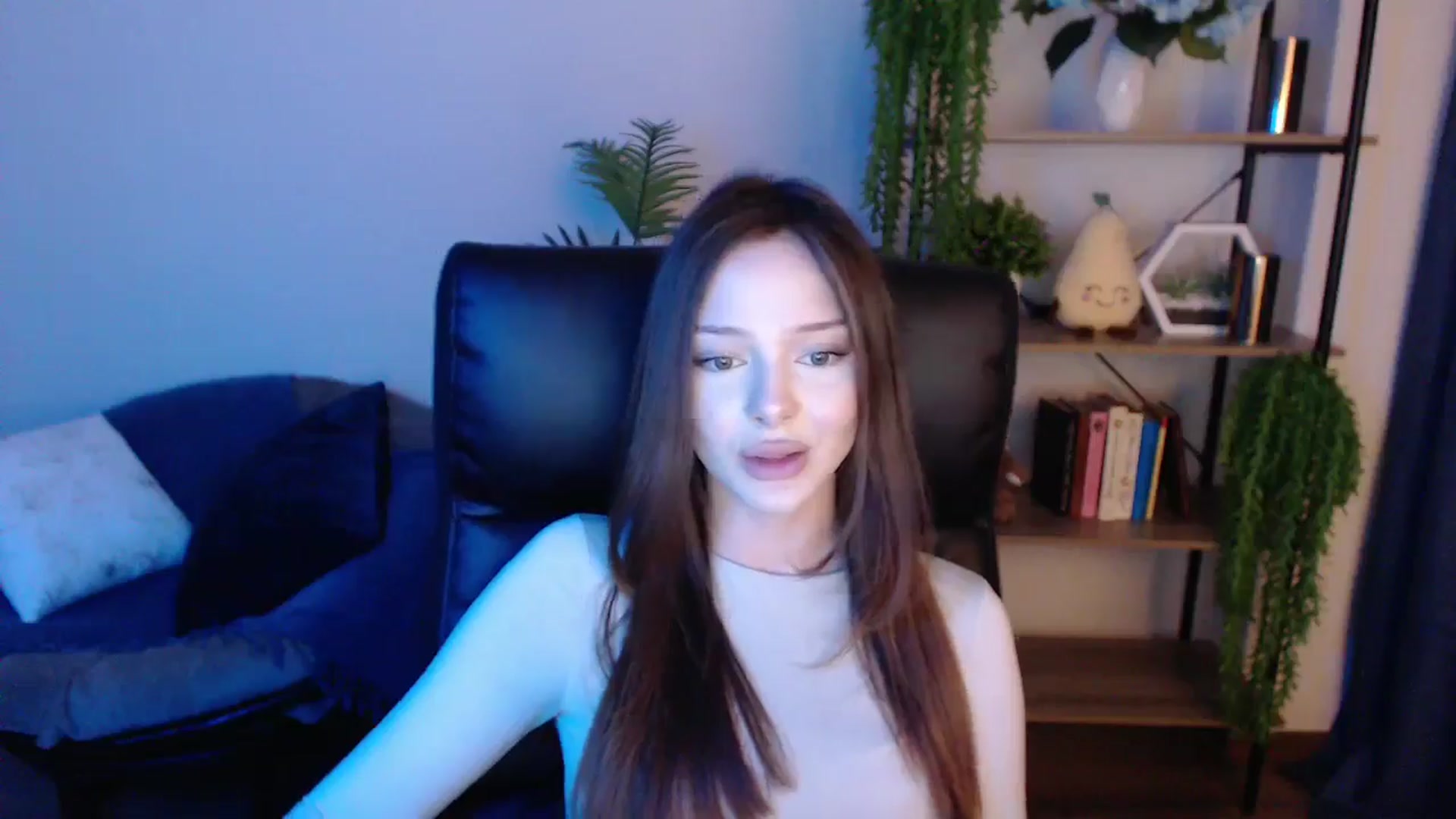 Gallery image thumbnail from KateManelli's myfreecams stream on, 03/08/2025, 14:43 image 7 of 20