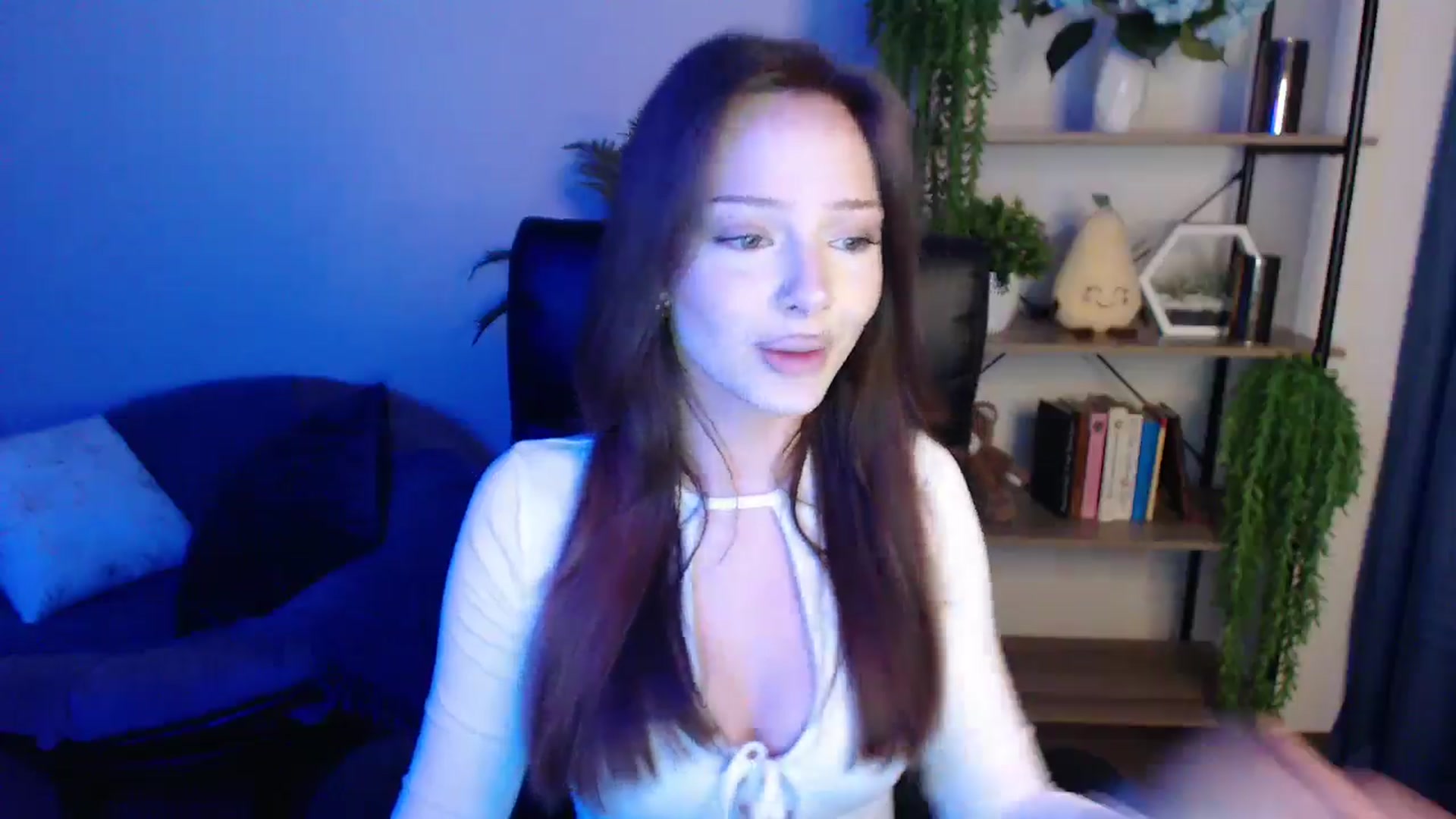 Gallery image thumbnail from KateManelli's myfreecams stream on, 03/10/2025, 09:16 image 7 of 20