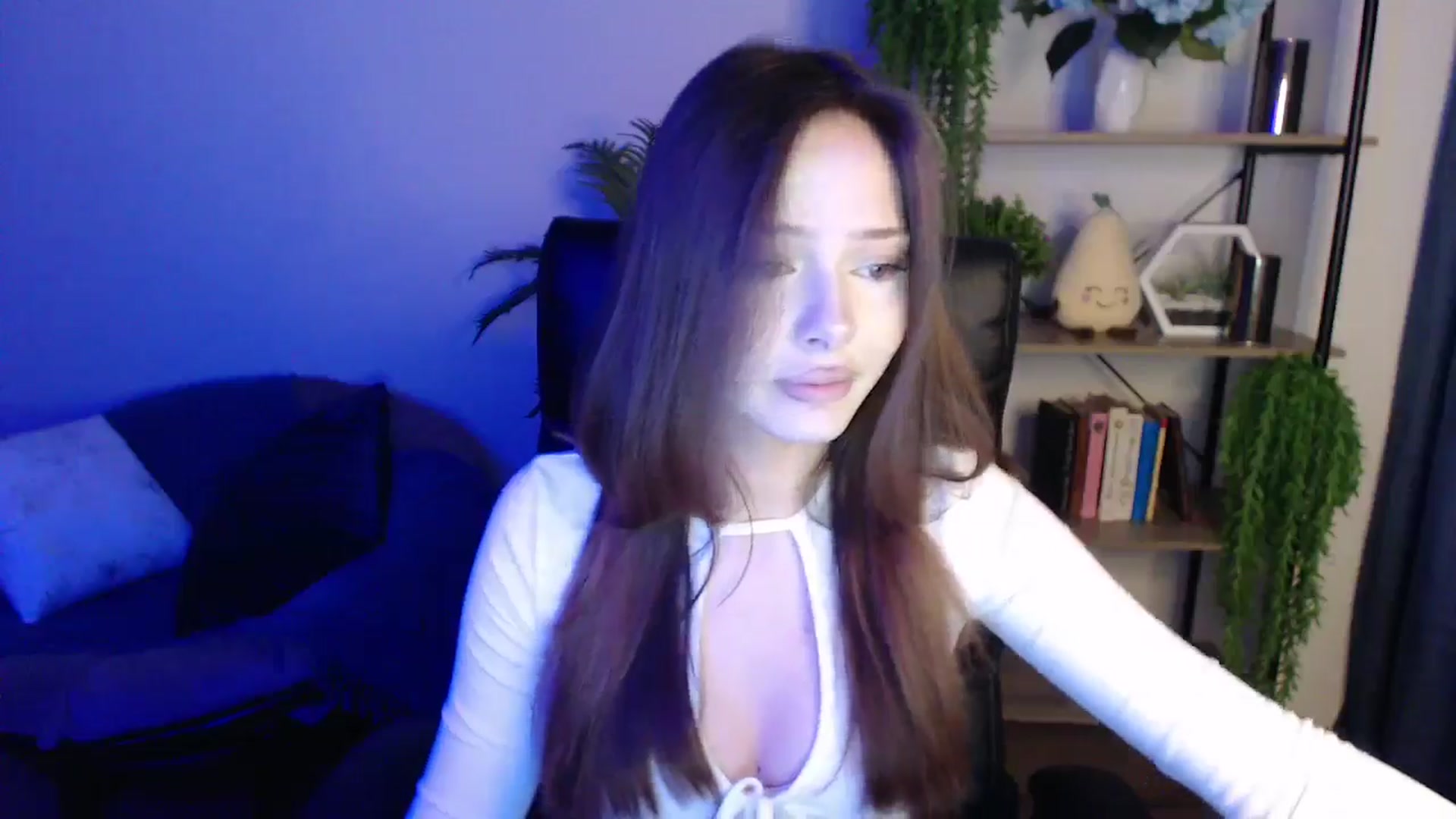 Gallery image thumbnail from KateManelli's myfreecams stream on, 03/10/2025, 09:16 image 6 of 20