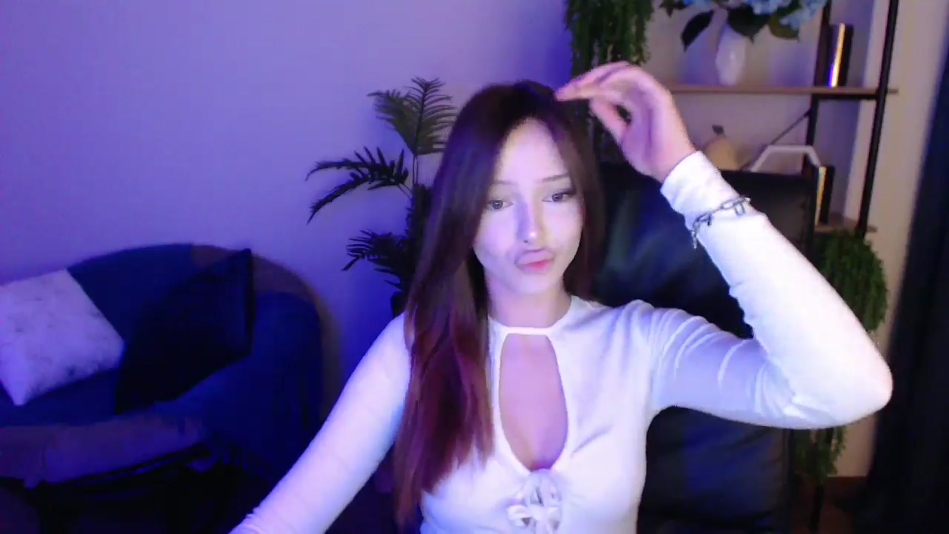 Gallery image thumbnail from KateManelli's myfreecams stream on, 03/10/2025, 14:53 image 19 of 20
