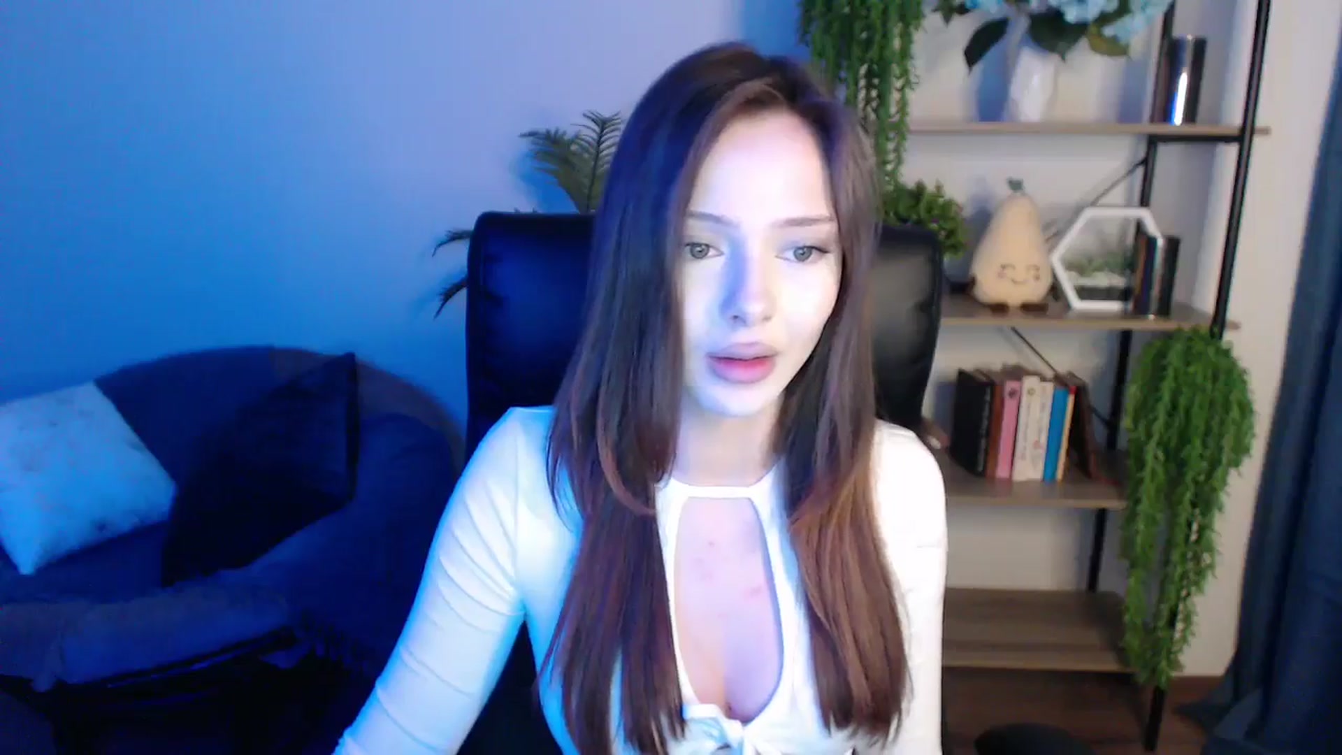 Gallery image thumbnail from KateManelli's myfreecams stream on, 03/14/2025, 13:43 image 12 of 20