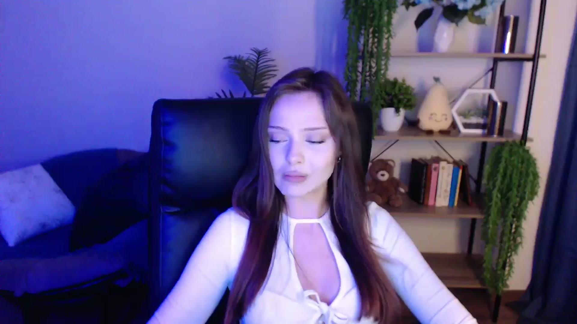 Gallery image thumbnail from KateManelli's myfreecams stream on, 03/14/2025, 13:43 image 3 of 20