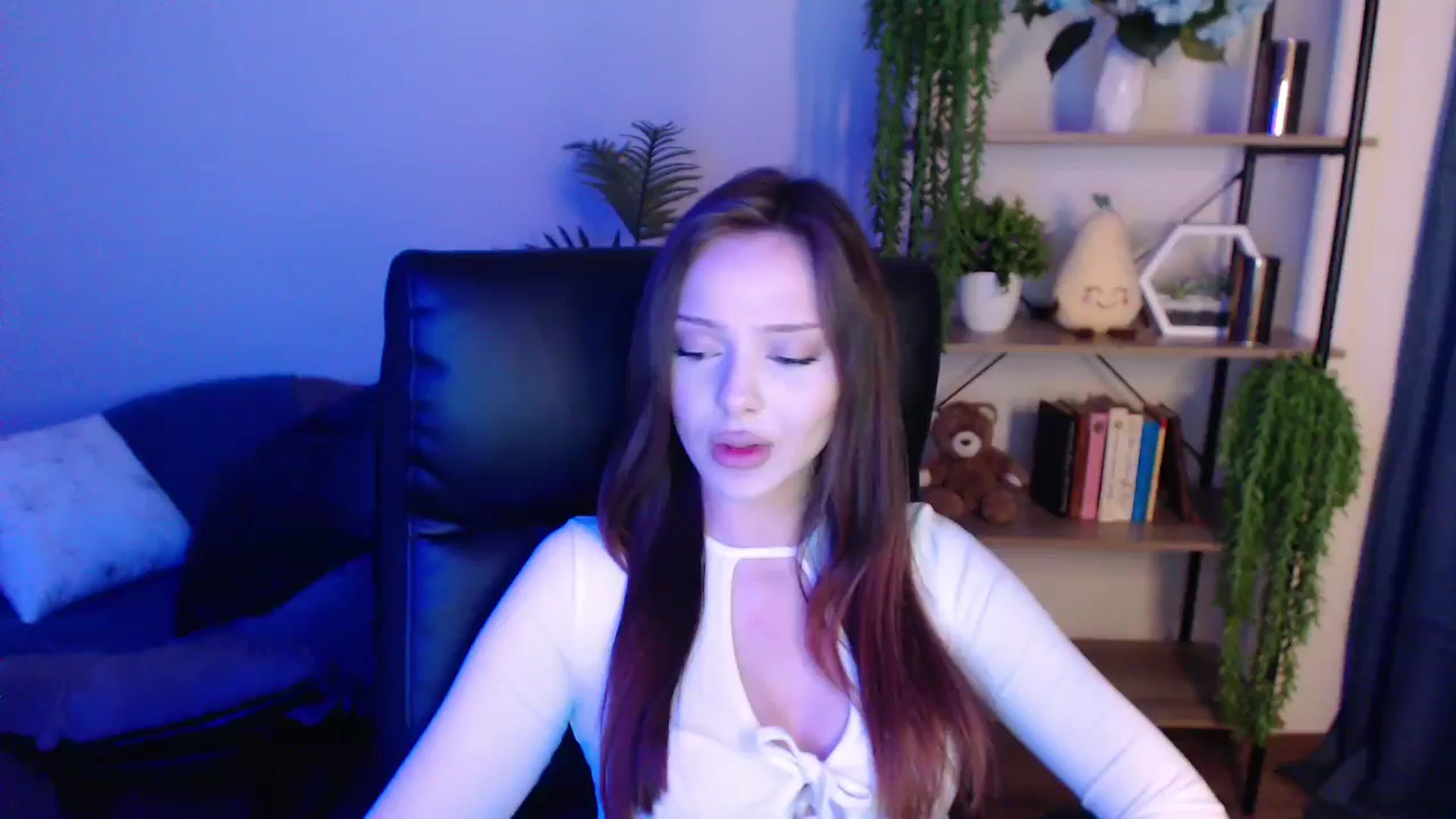 Gallery image thumbnail from KateManelli's myfreecams stream on, 03/14/2025, 13:43 image 7 of 20
