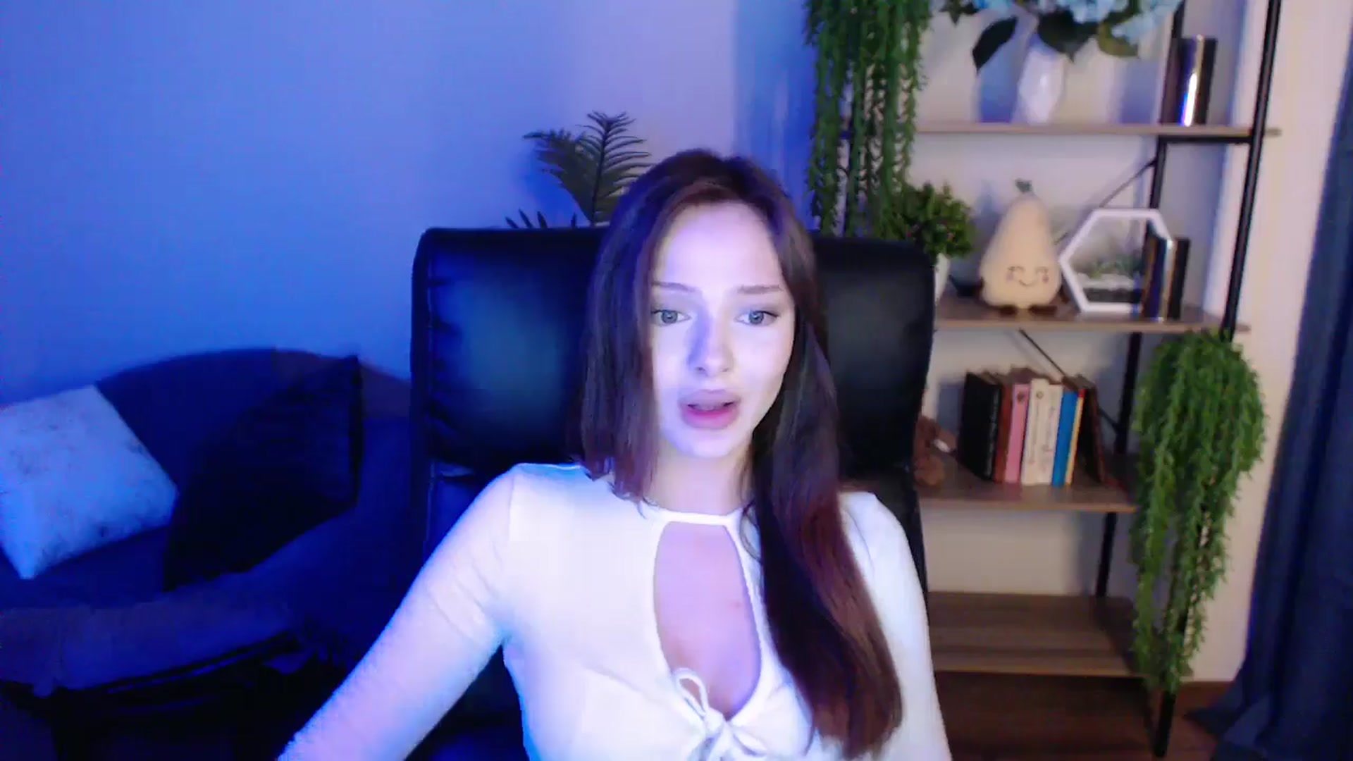 Gallery image thumbnail from KateManelli's myfreecams stream on, 03/14/2025, 14:20 image 17 of 20