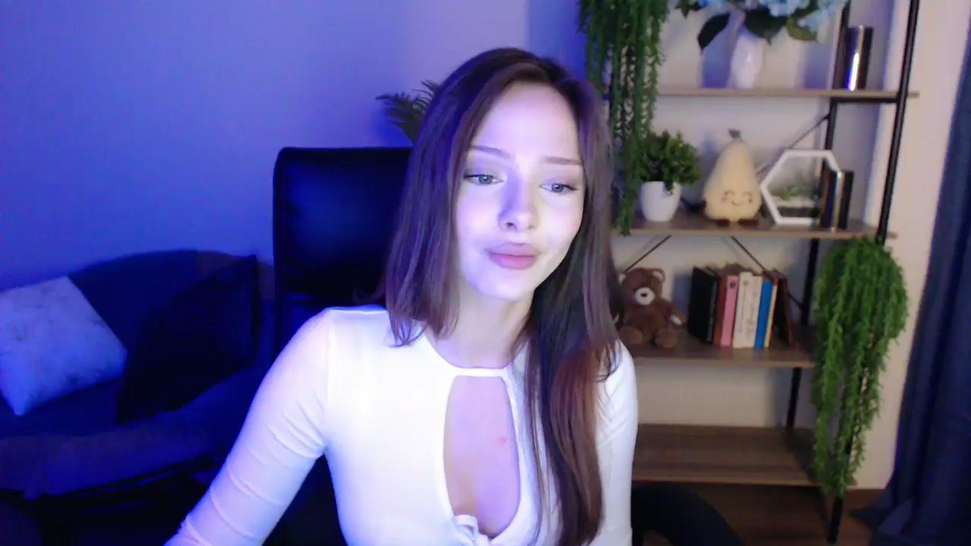 Gallery image thumbnail from KateManelli's myfreecams stream on, 03/14/2025, 14:20 image 14 of 20