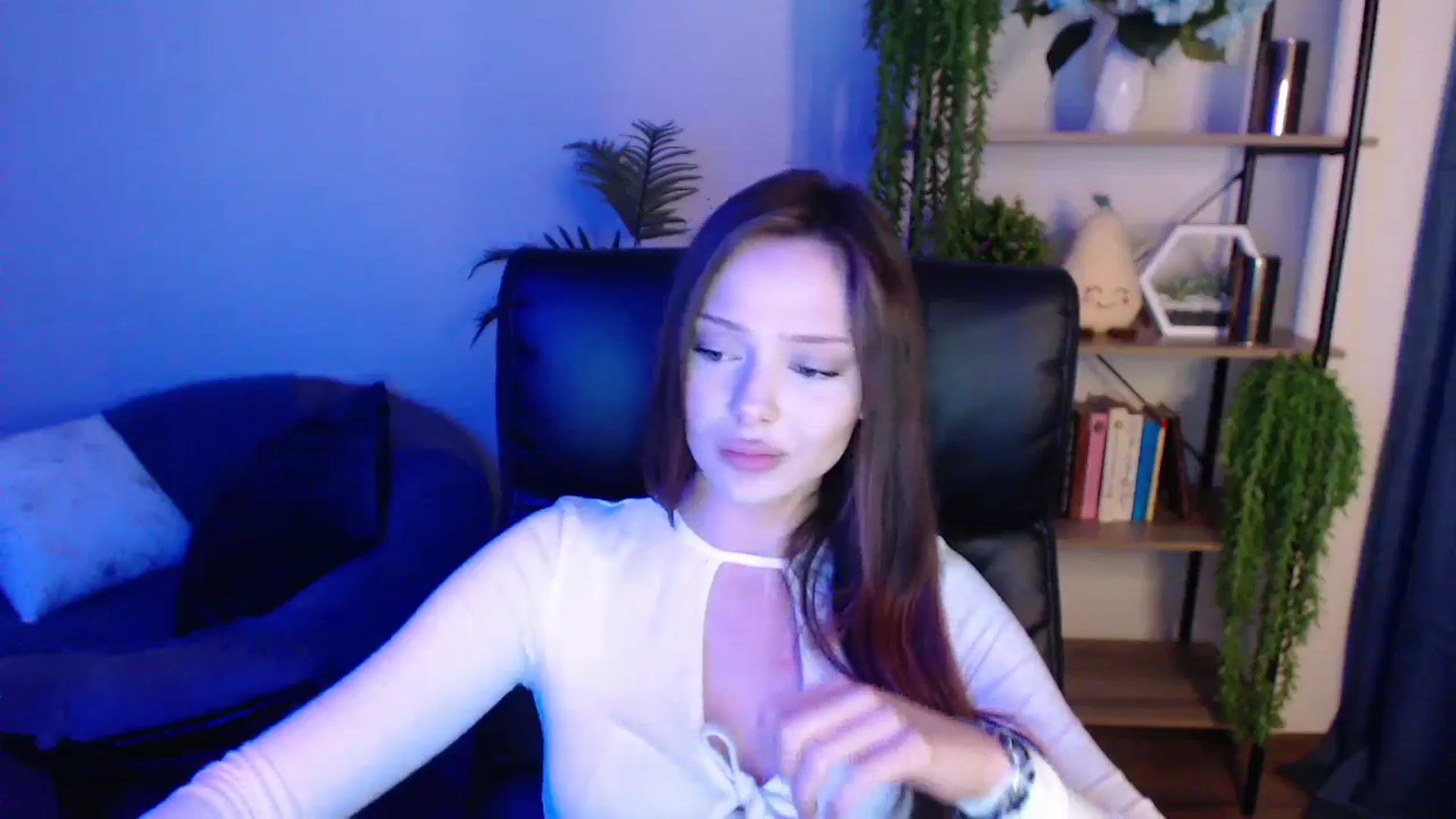 Gallery image thumbnail from KateManelli's myfreecams stream on, 03/14/2025, 14:20 image 11 of 20