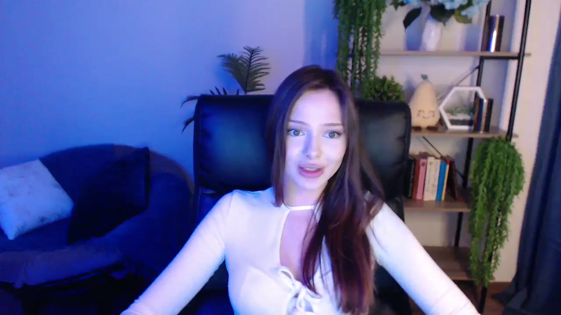 Gallery image thumbnail from KateManelli's myfreecams stream on, 03/14/2025, 14:35 image 10 of 20