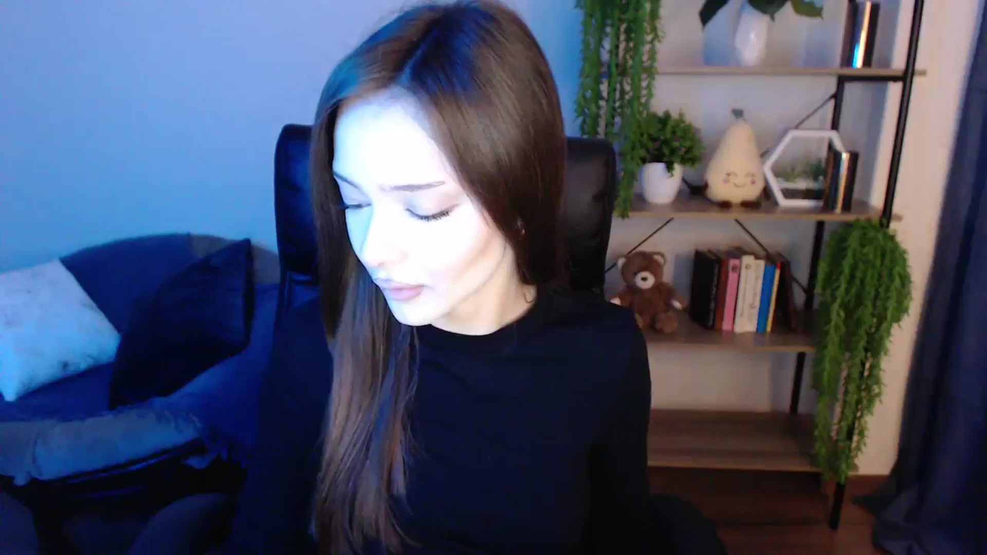 Gallery image thumbnail from KateManelli's myfreecams stream on, 03/15/2025, 09:51 image 6 of 20