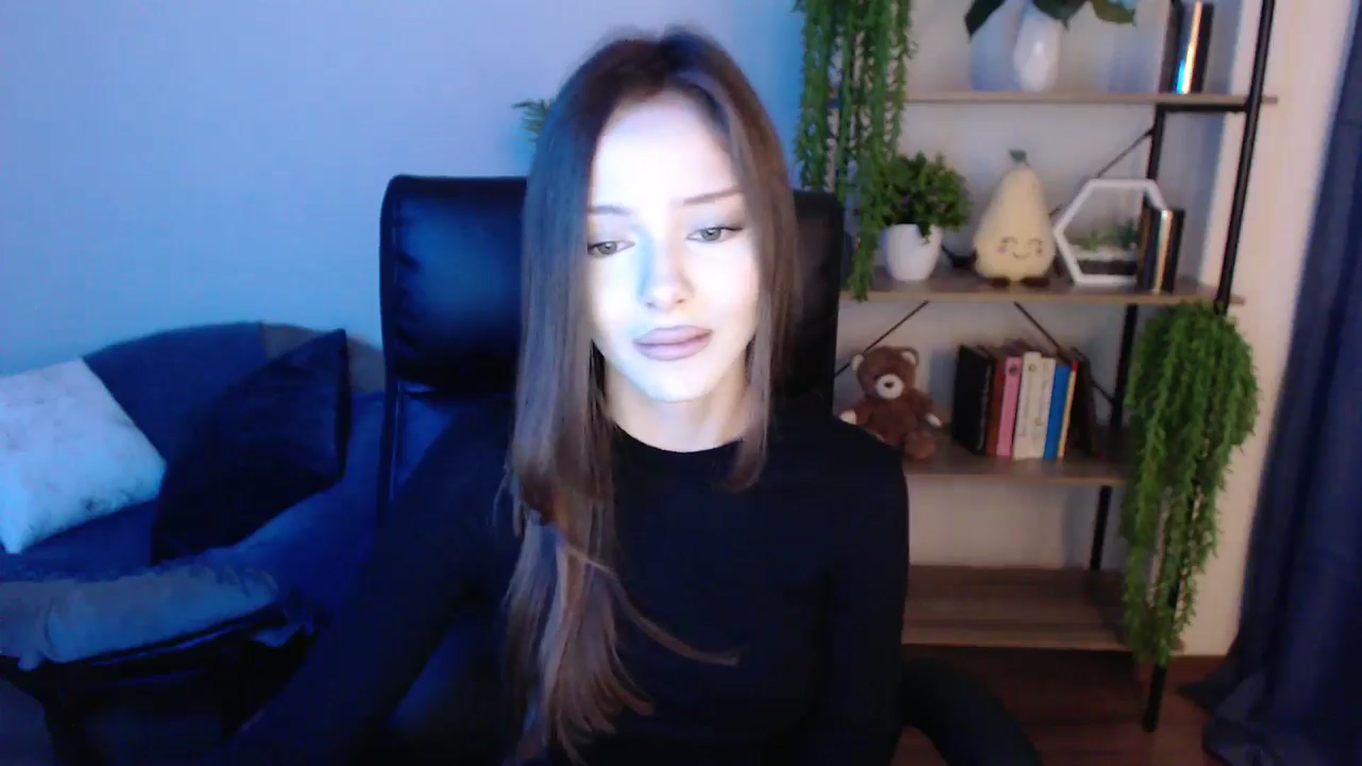 Gallery image thumbnail from KateManelli's myfreecams stream on, 03/15/2025, 09:51 image 12 of 20