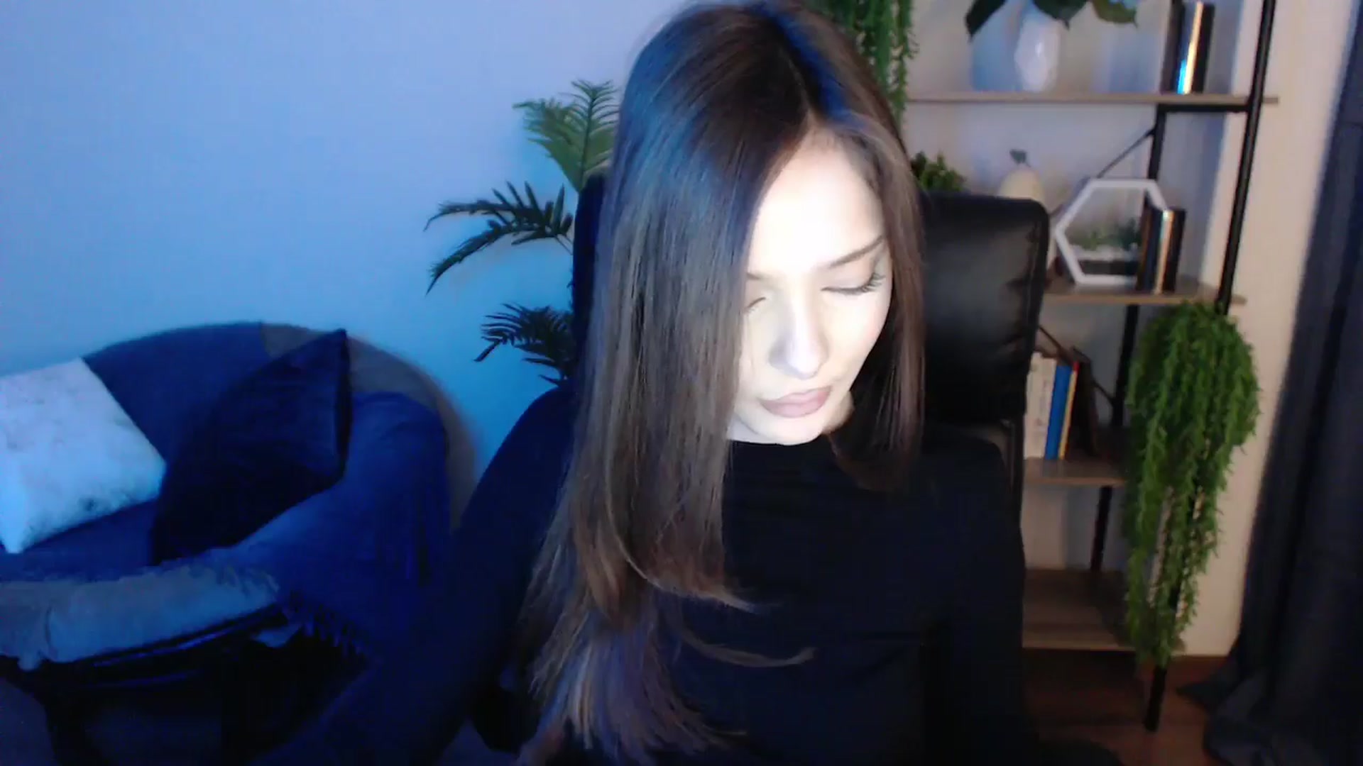 Gallery image thumbnail from KateManelli's myfreecams stream on, 03/15/2025, 09:51 image 9 of 20