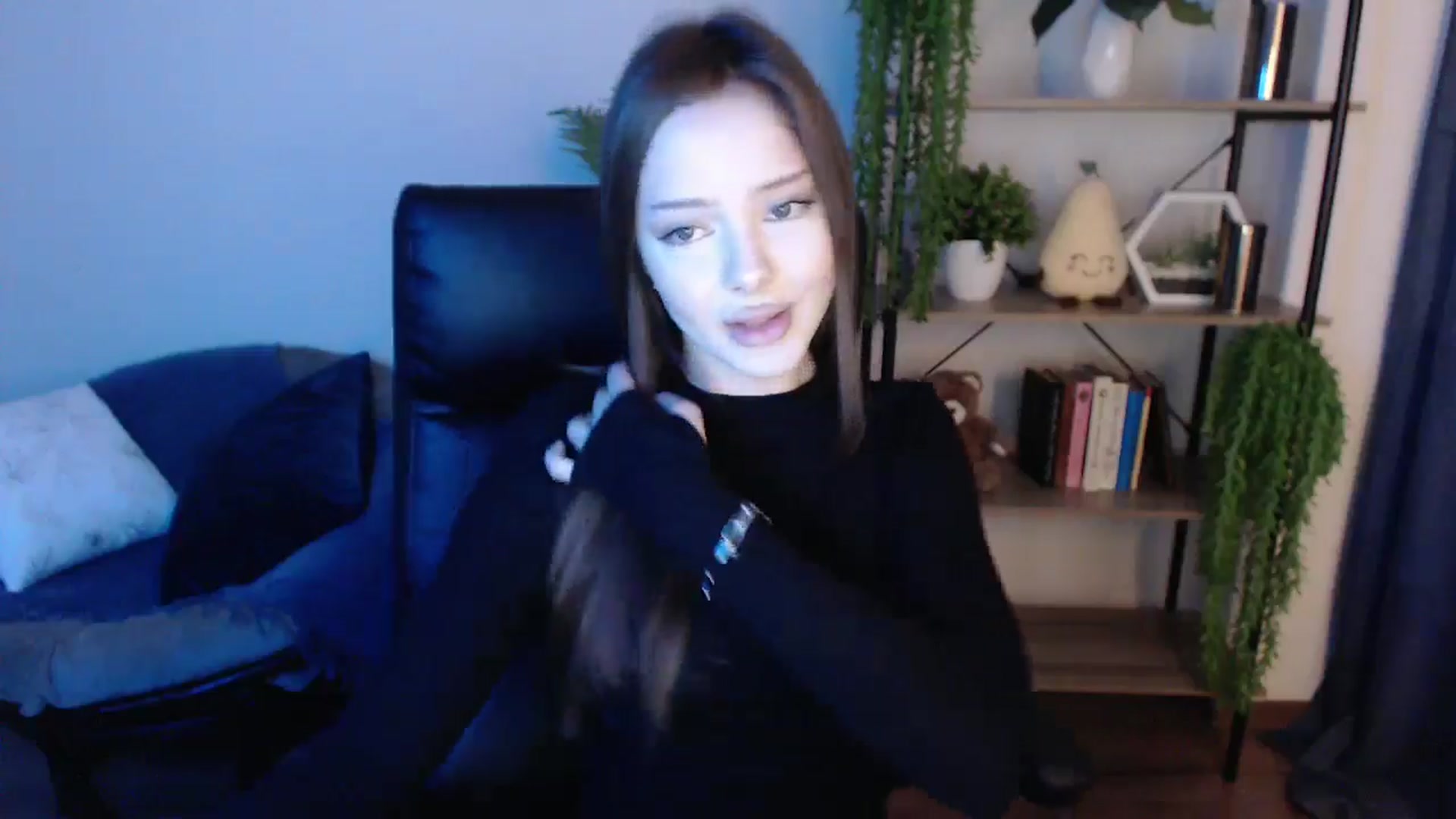 Gallery image thumbnail from KateManelli's myfreecams stream on, 03/15/2025, 09:51 image 10 of 20
