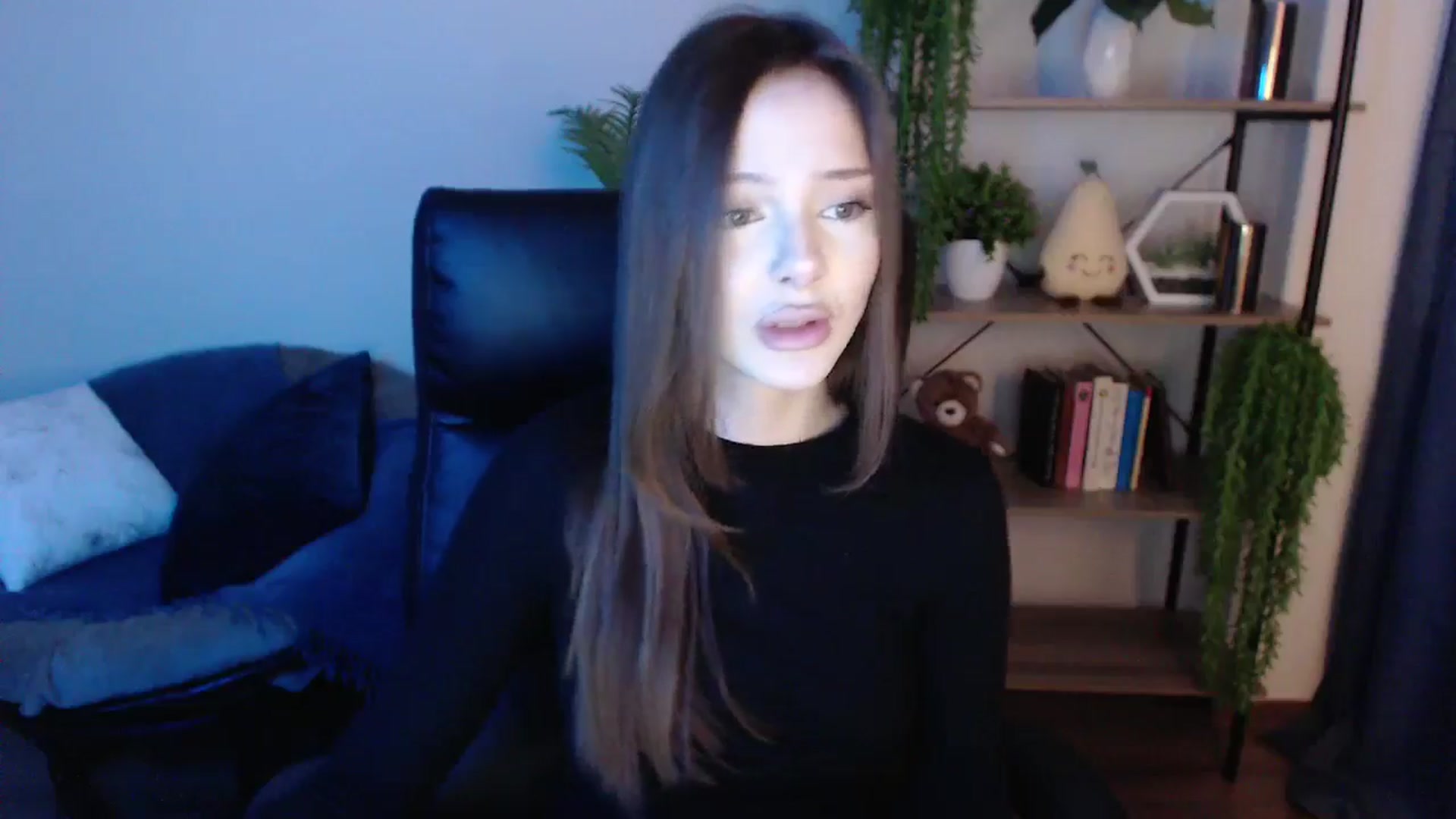 Gallery image thumbnail from KateManelli's myfreecams stream on, 03/15/2025, 09:51 image 15 of 20