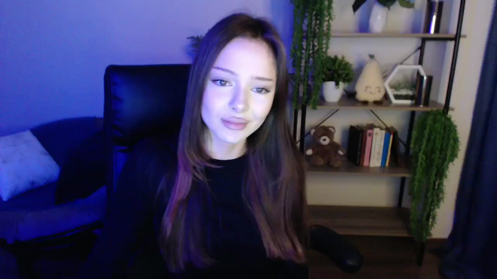 Gallery image thumbnail from KateManelli's myfreecams stream on, 03/15/2025, 10:34 image 12 of 20