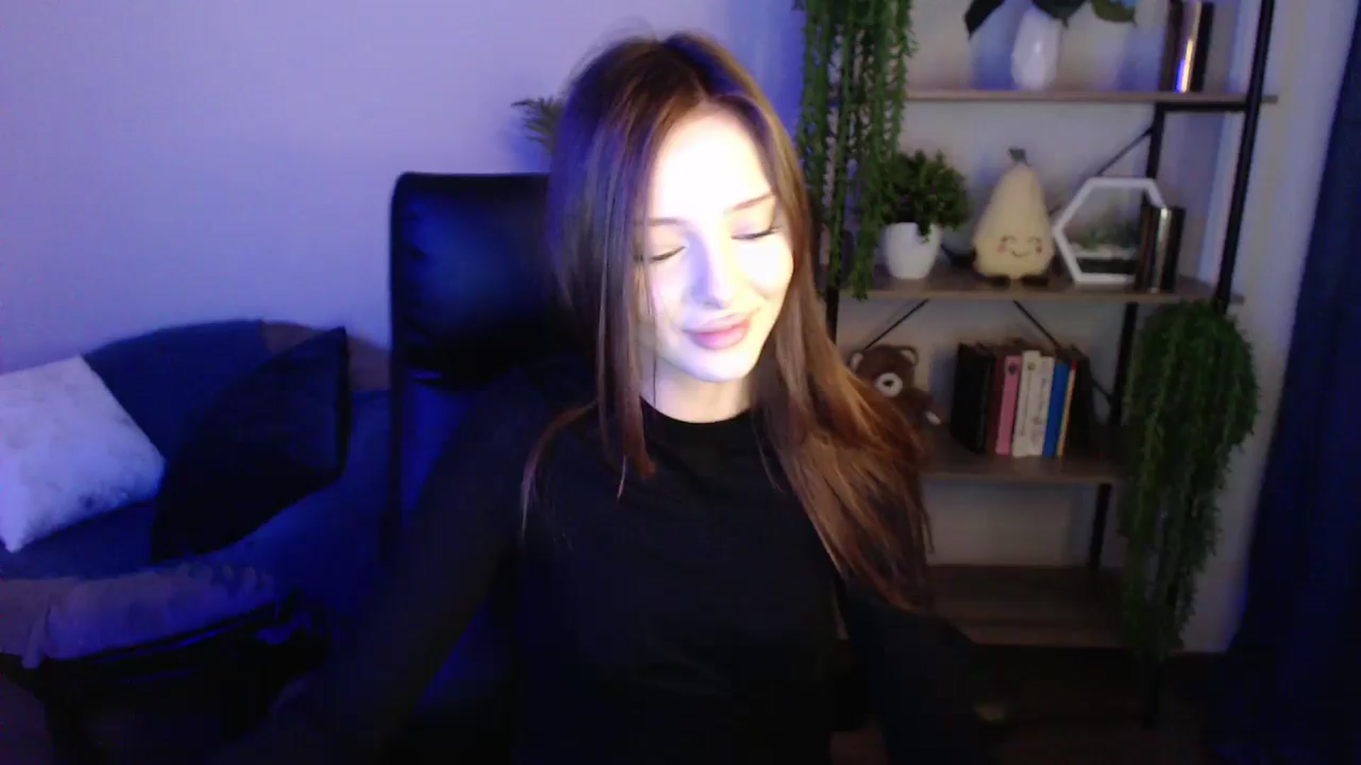 Gallery image thumbnail from KateManelli's myfreecams stream on, 03/15/2025, 12:27 image 9 of 20