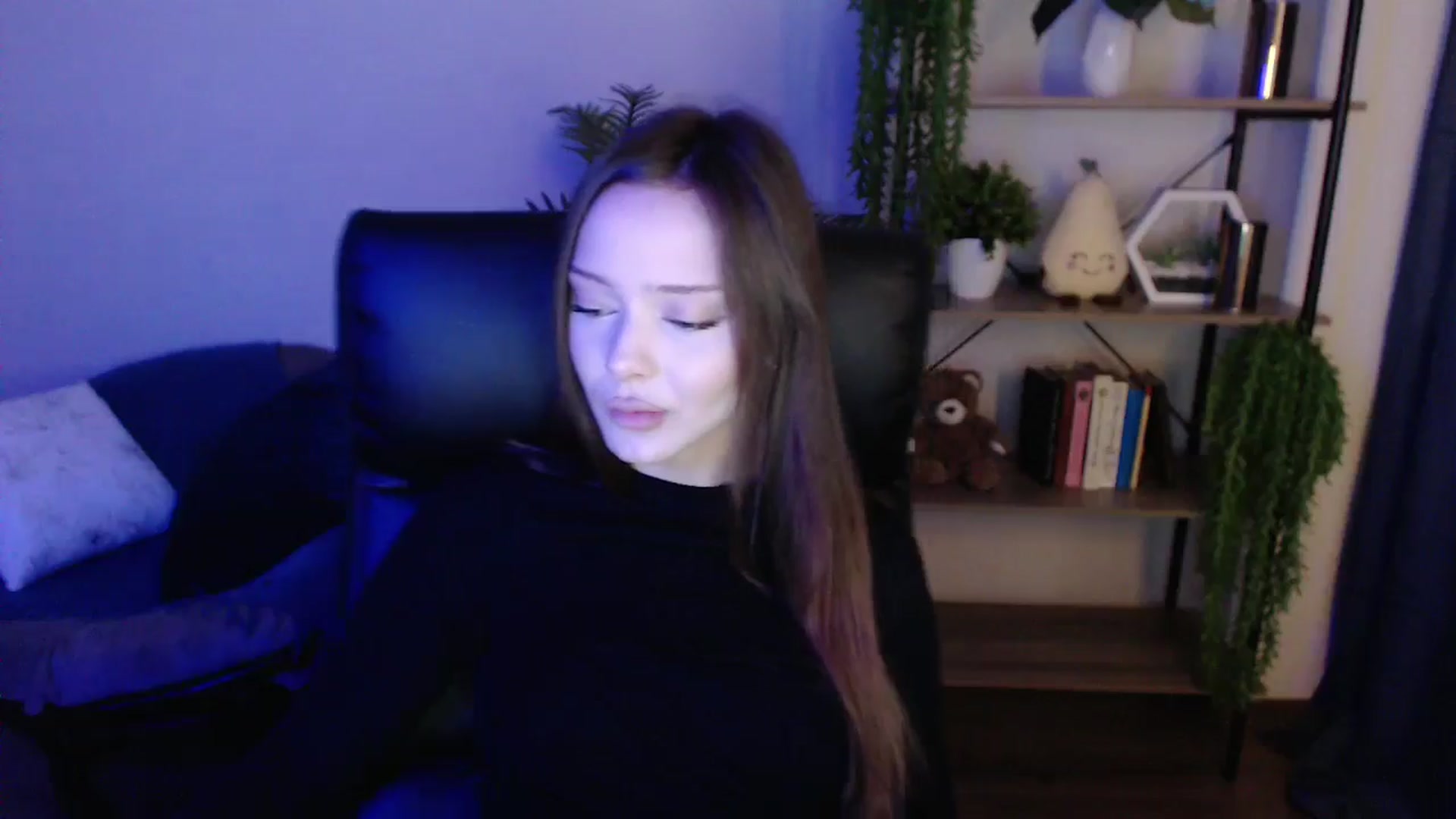 Gallery image thumbnail from KateManelli's myfreecams stream on, 03/15/2025, 12:27 image 6 of 20