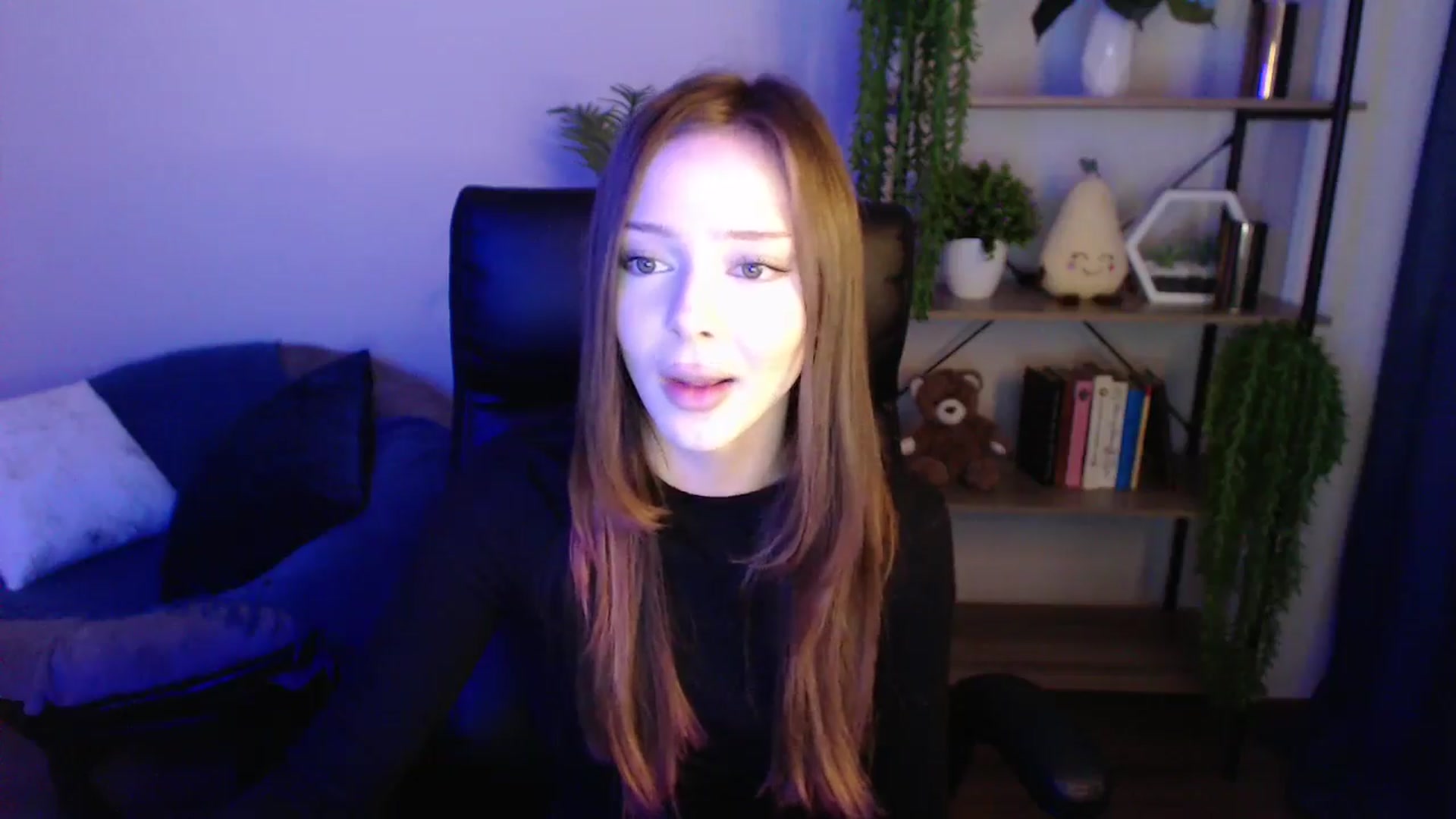 Gallery image thumbnail from KateManelli's myfreecams stream on, 03/15/2025, 12:27 image 17 of 20