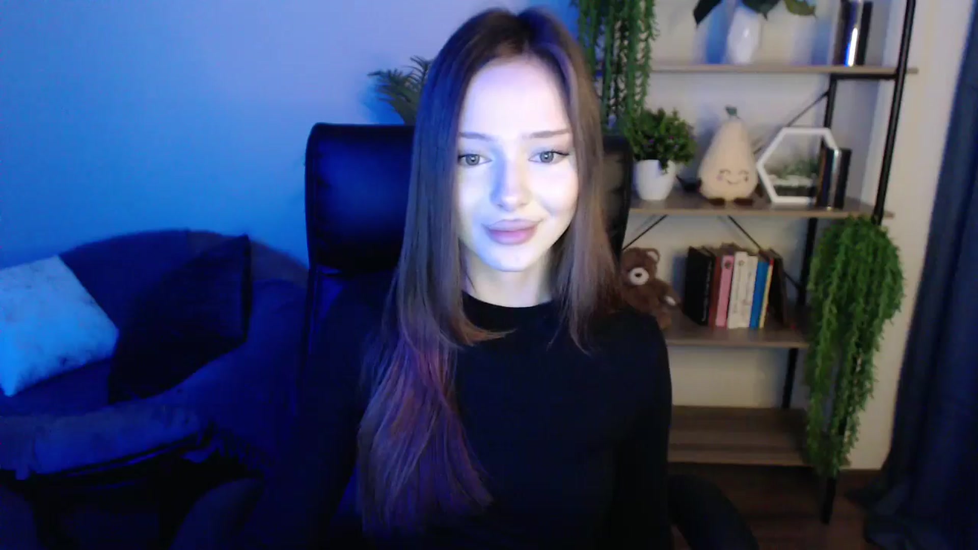 Gallery image thumbnail from KateManelli's myfreecams stream on, 03/15/2025, 13:25 image 13 of 20