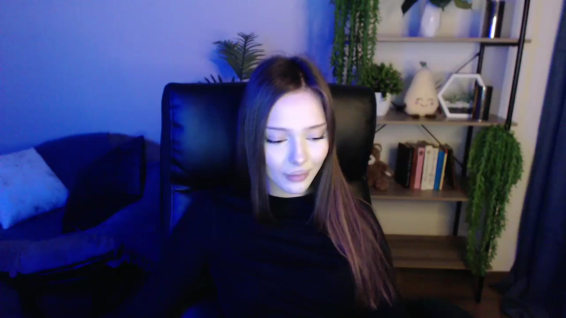 Gallery image thumbnail from KateManelli's myfreecams stream on, 03/15/2025, 13:25 image 20 of 20
