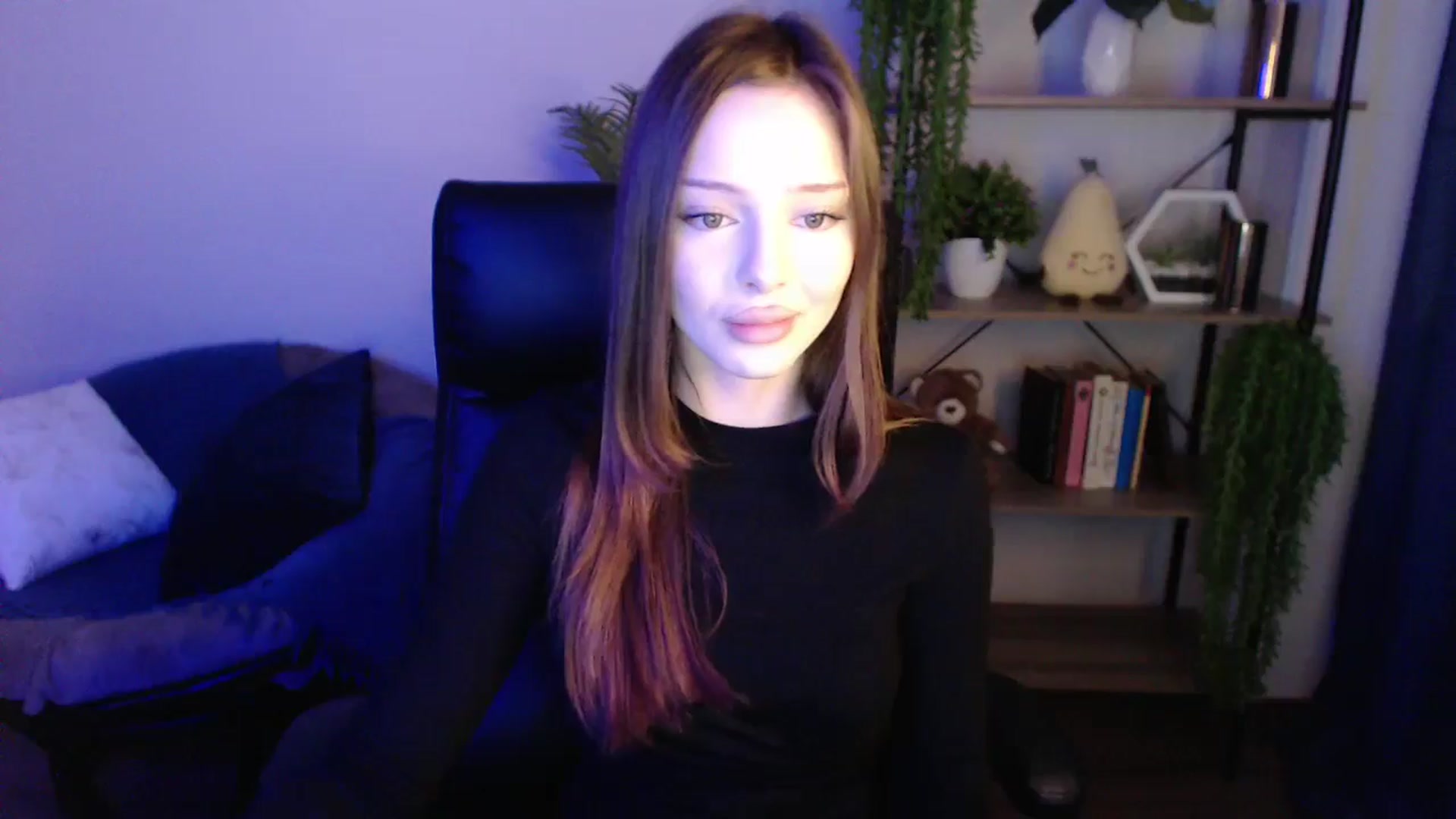 Gallery image thumbnail from KateManelli's myfreecams stream on, 03/15/2025, 13:25 image 2 of 20