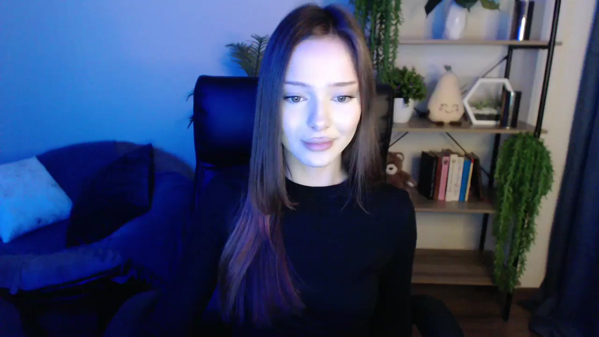 Gallery image thumbnail from KateManelli's myfreecams stream on, 03/15/2025, 13:25 image 11 of 20