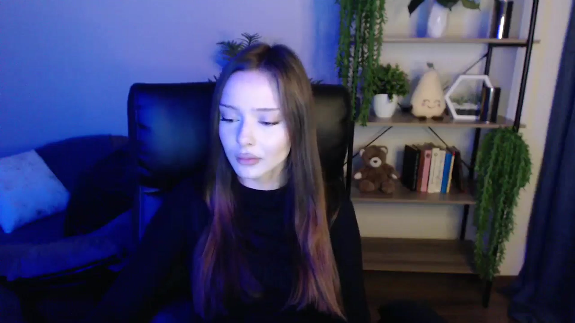 Gallery image thumbnail from KateManelli's myfreecams stream on, 03/15/2025, 14:53 image 15 of 20