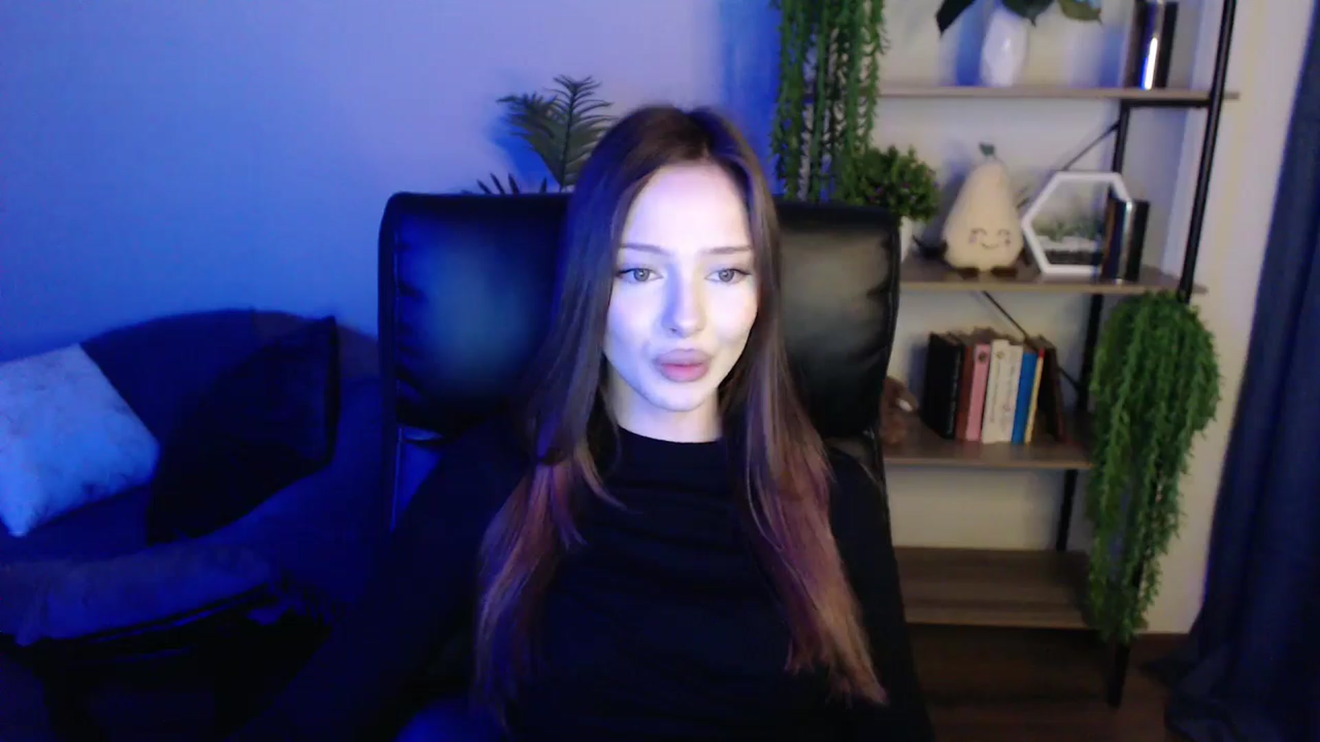 Gallery image thumbnail from KateManelli's myfreecams stream on, 03/15/2025, 14:53 image 5 of 20