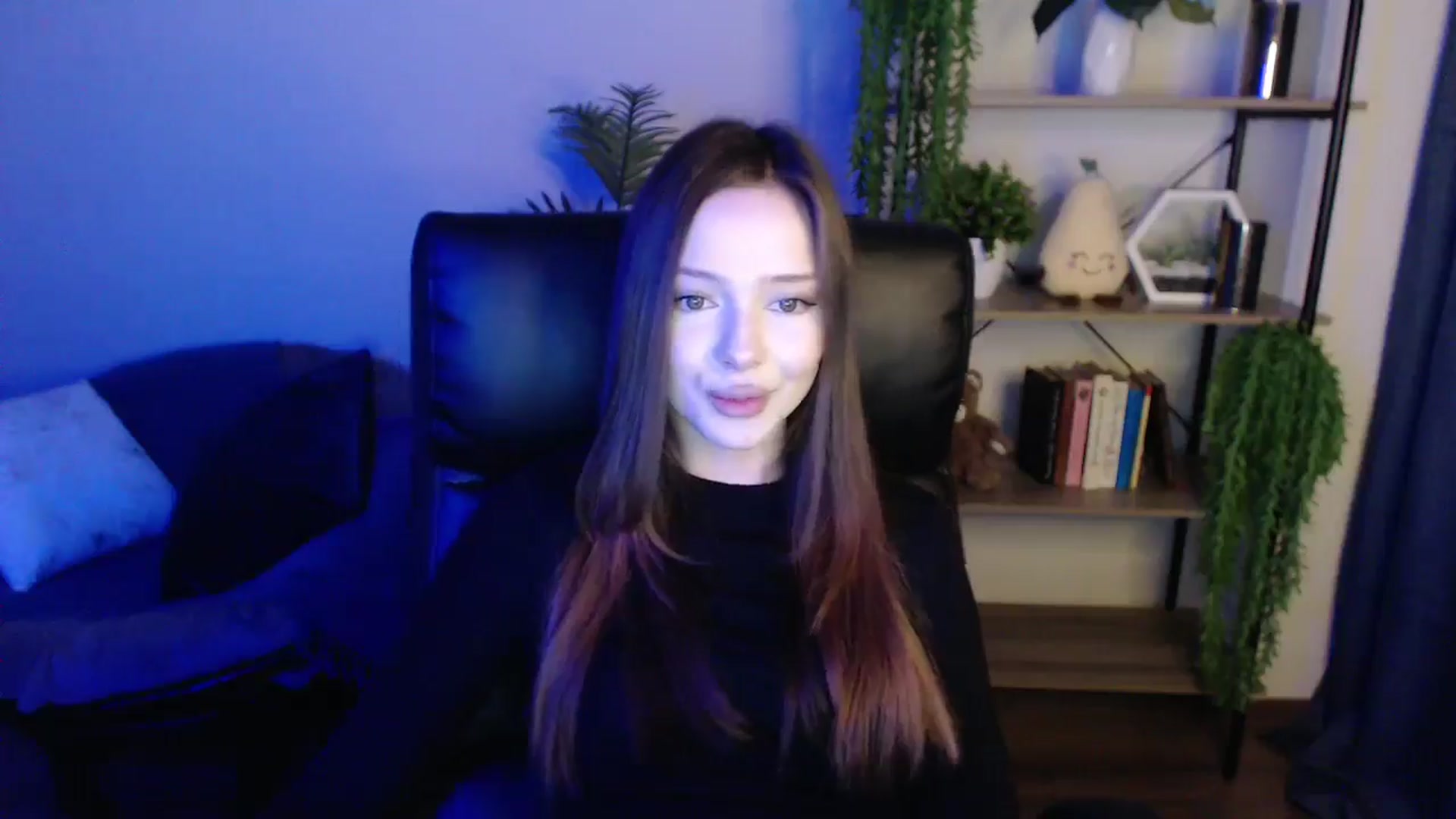 Gallery image thumbnail from KateManelli's myfreecams stream on, 03/15/2025, 14:53 image 13 of 20