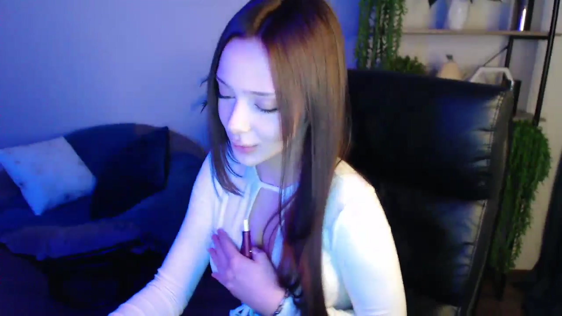 Gallery image thumbnail from KateManelli's myfreecams stream on, 03/24/2025, 10:49 image 6 of 20