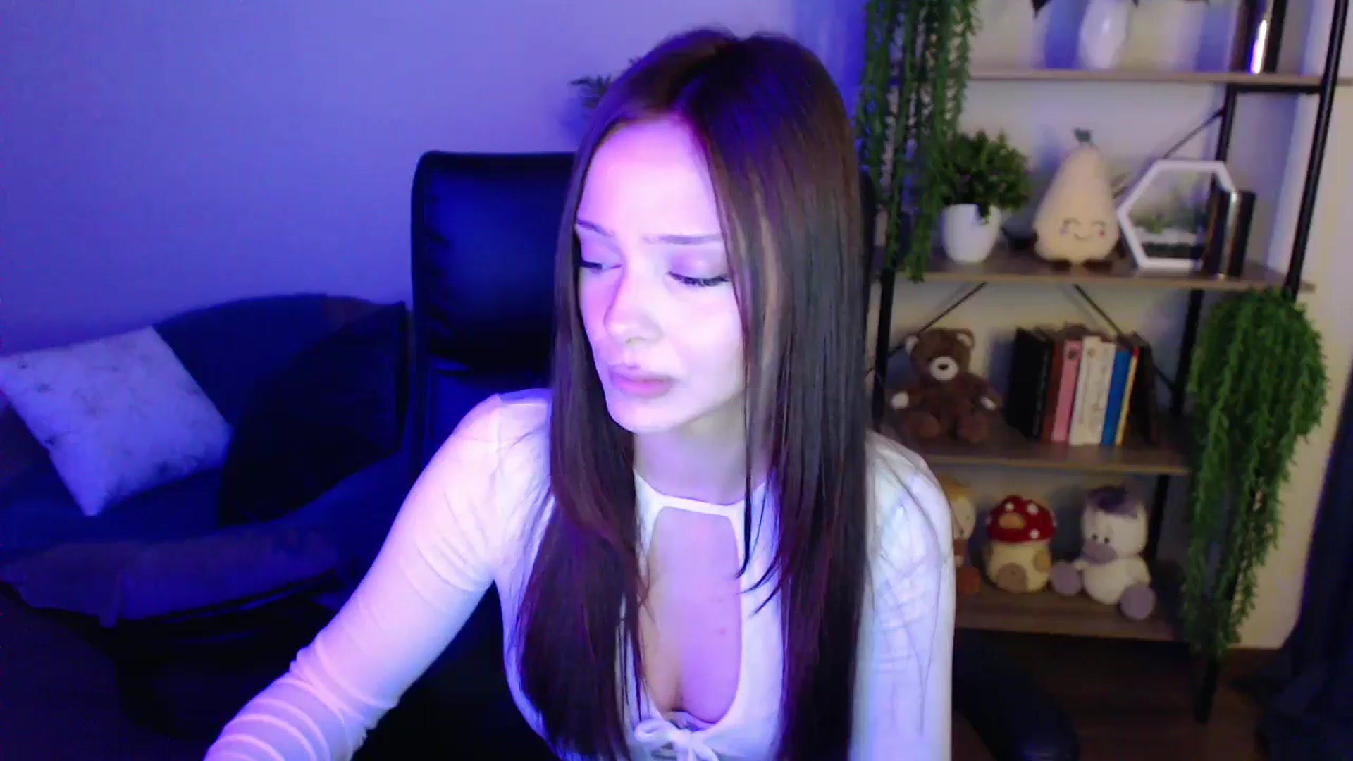 Gallery image thumbnail from KateManelli's myfreecams stream on, 03/24/2025, 14:03 image 20 of 20