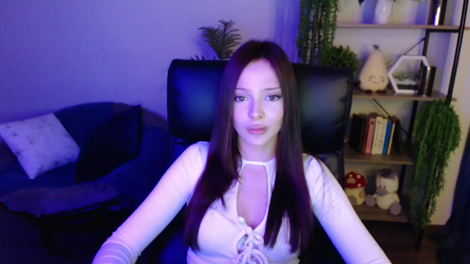 Gallery image thumbnail from KateManelli's myfreecams stream on, 03/24/2025, 14:48 image 8 of 20
