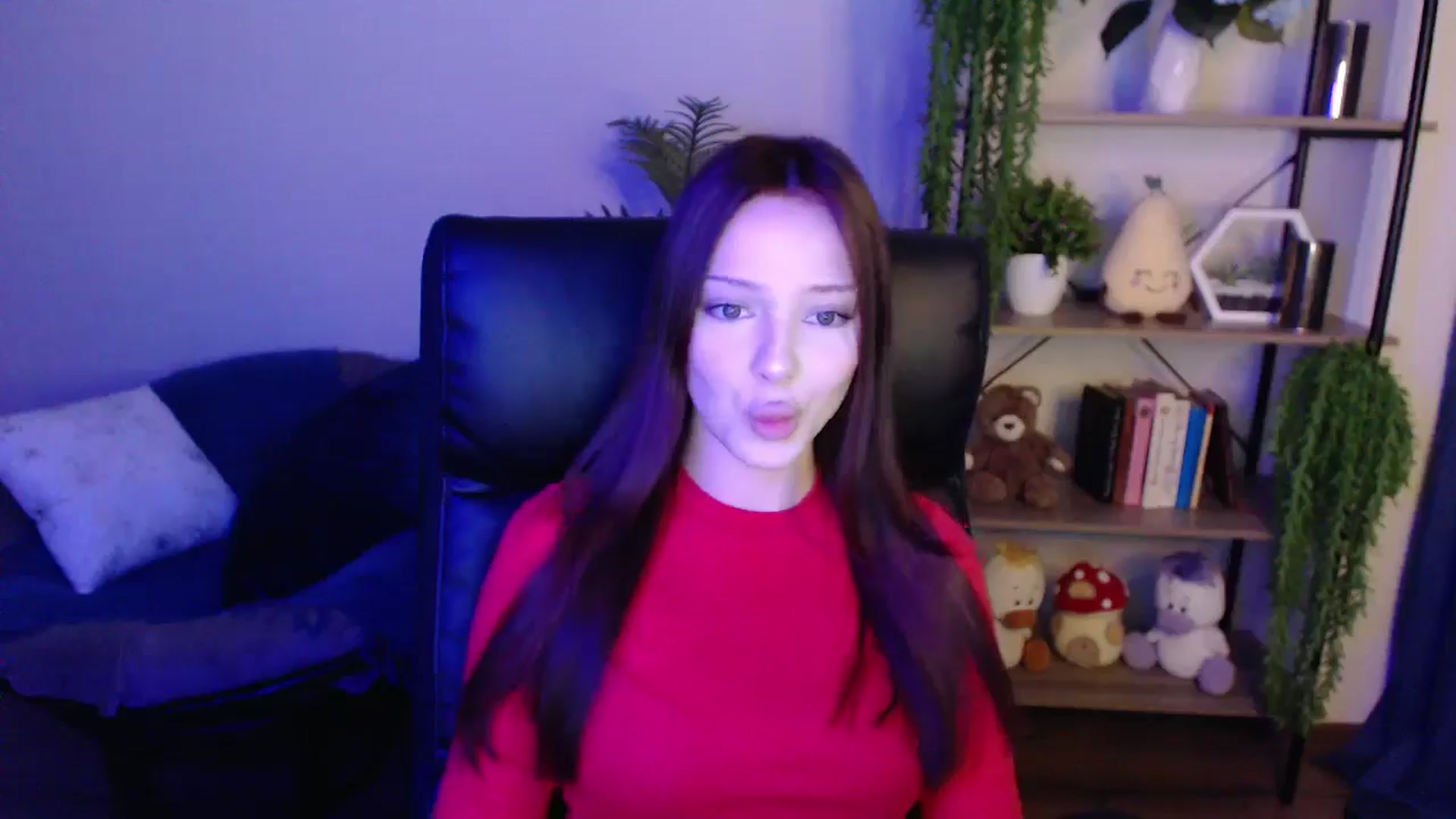 Gallery image thumbnail from KateManelli's myfreecams stream on, 03/25/2025, 10:51 image 10 of 20