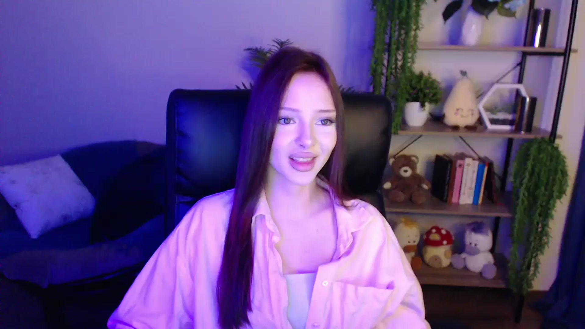 Gallery image thumbnail from KateManelli's myfreecams stream on, 03/26/2025, 10:00 image 9 of 20
