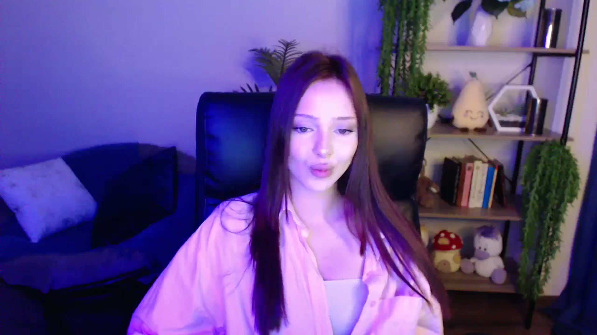 Gallery image thumbnail from KateManelli's myfreecams stream on, 03/26/2025, 14:24 image 9 of 20