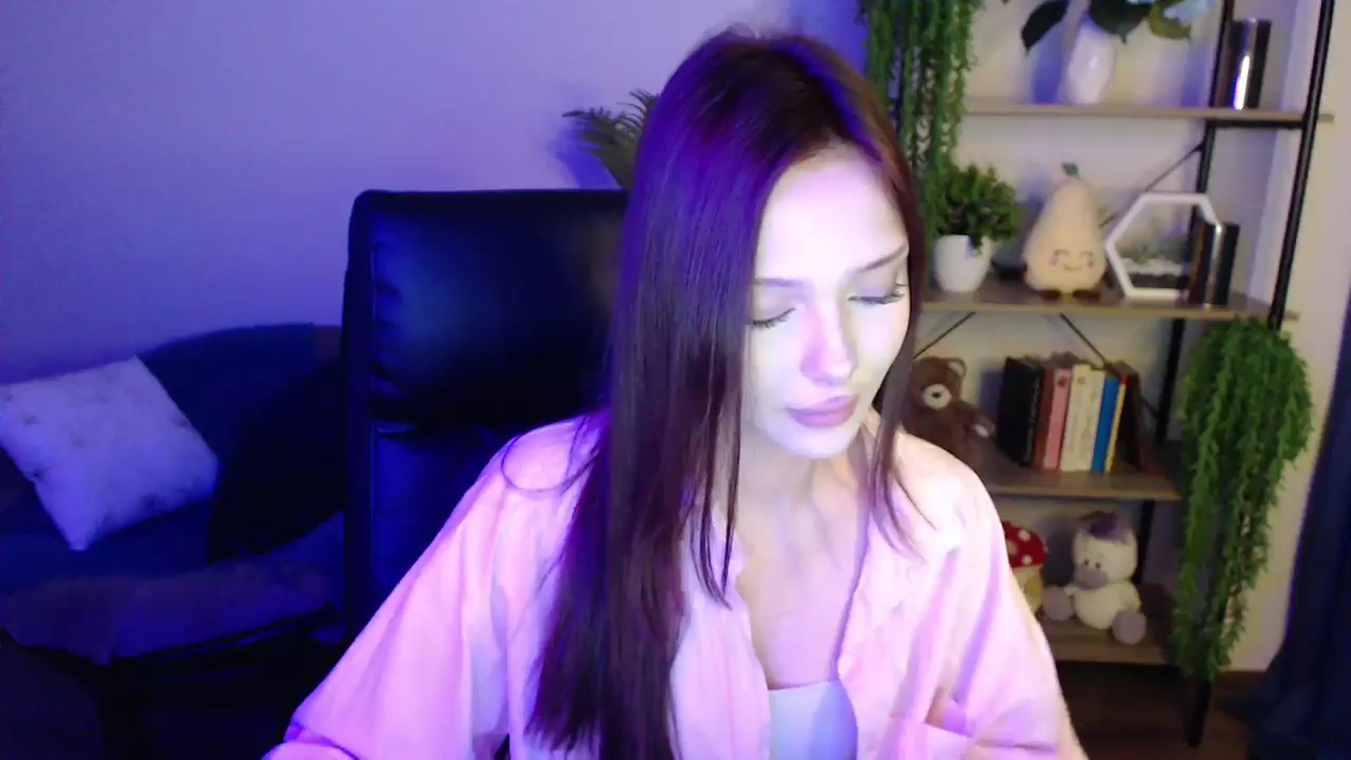 Gallery image thumbnail from KateManelli's myfreecams stream on, 03/26/2025, 14:24 image 12 of 20