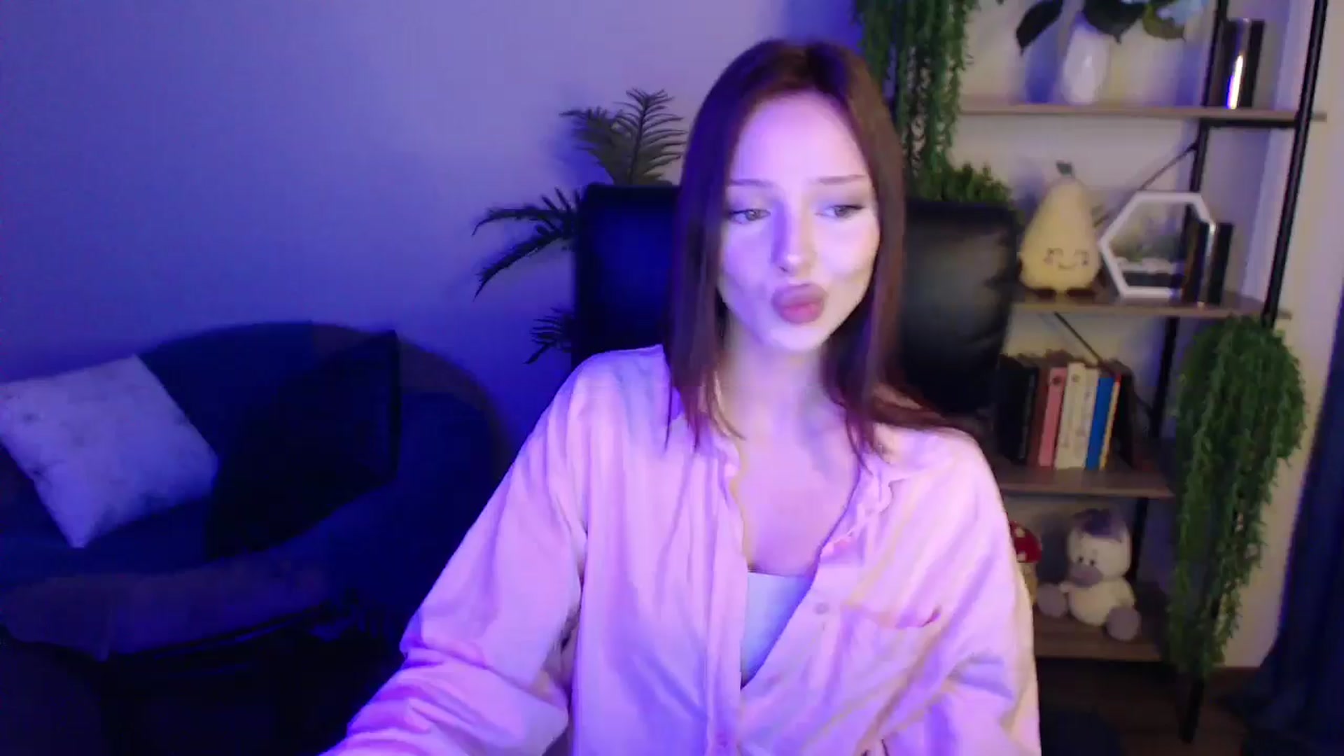 Gallery image thumbnail from KateManelli's myfreecams stream on, 03/26/2025, 14:52 image 18 of 20