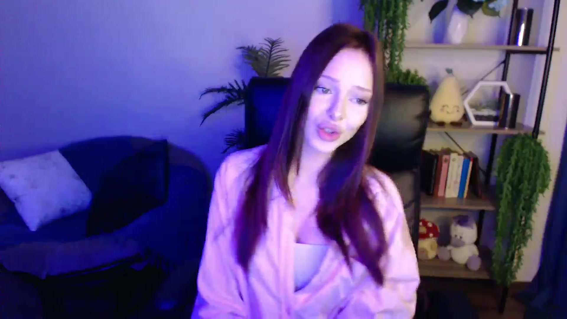 Gallery image thumbnail from KateManelli's myfreecams stream on, 03/26/2025, 14:52 image 7 of 20