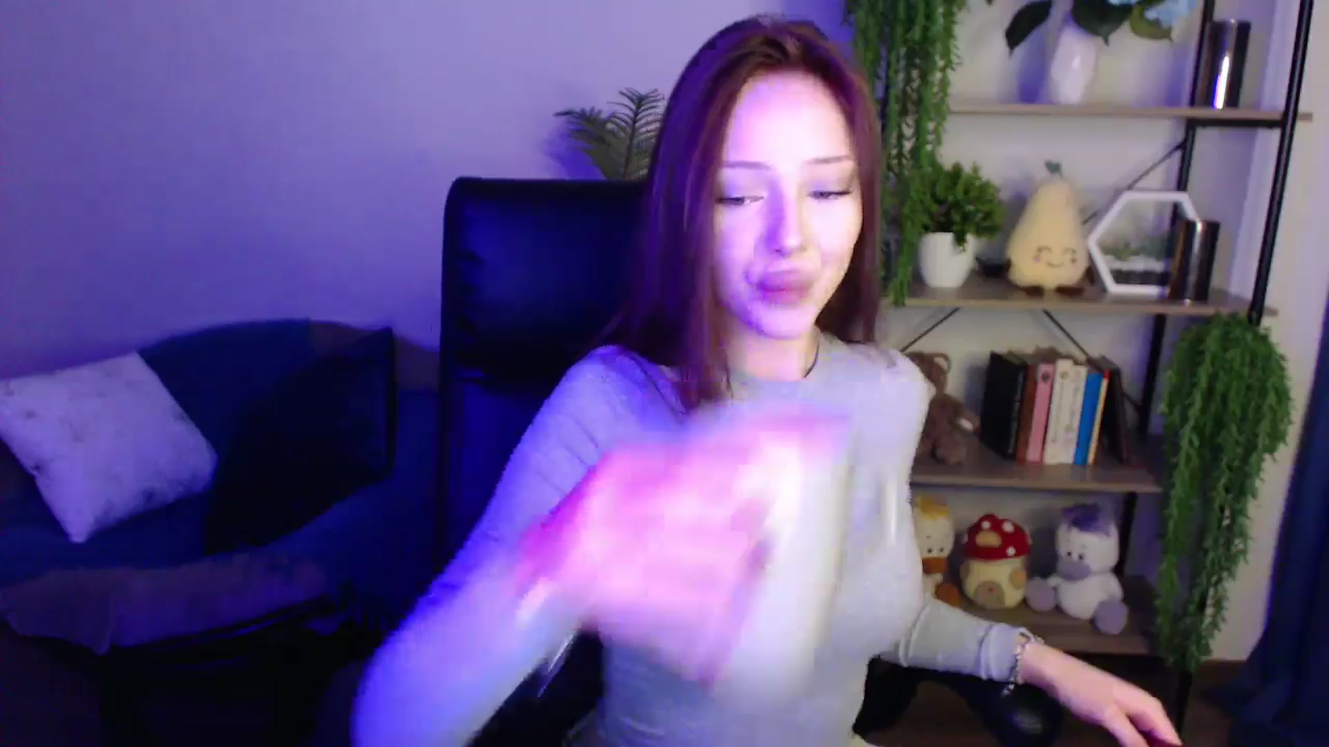 Gallery image thumbnail from KateManelli's myfreecams stream on, 03/28/2025, 09:59 image 5 of 20