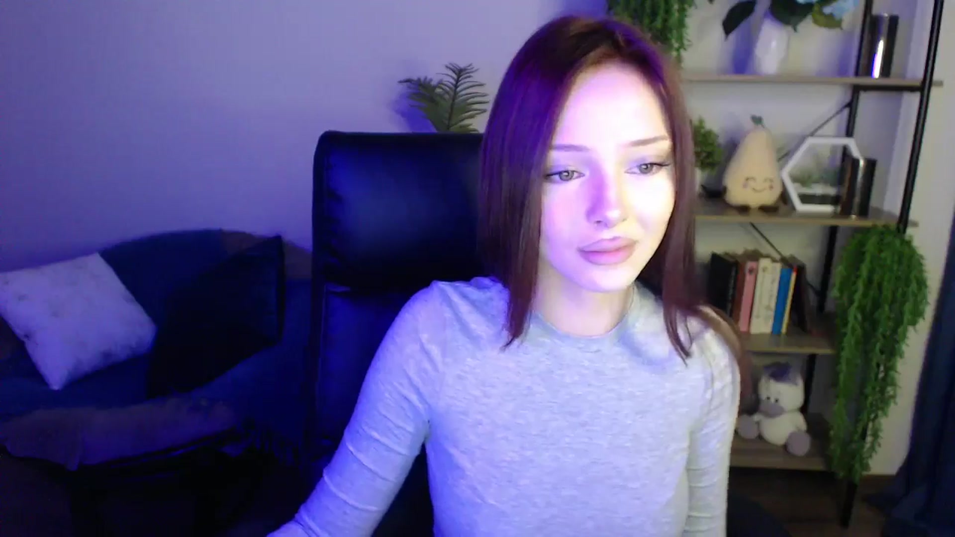 Gallery image thumbnail from KateManelli's myfreecams stream on, 03/28/2025, 09:59 image 12 of 20