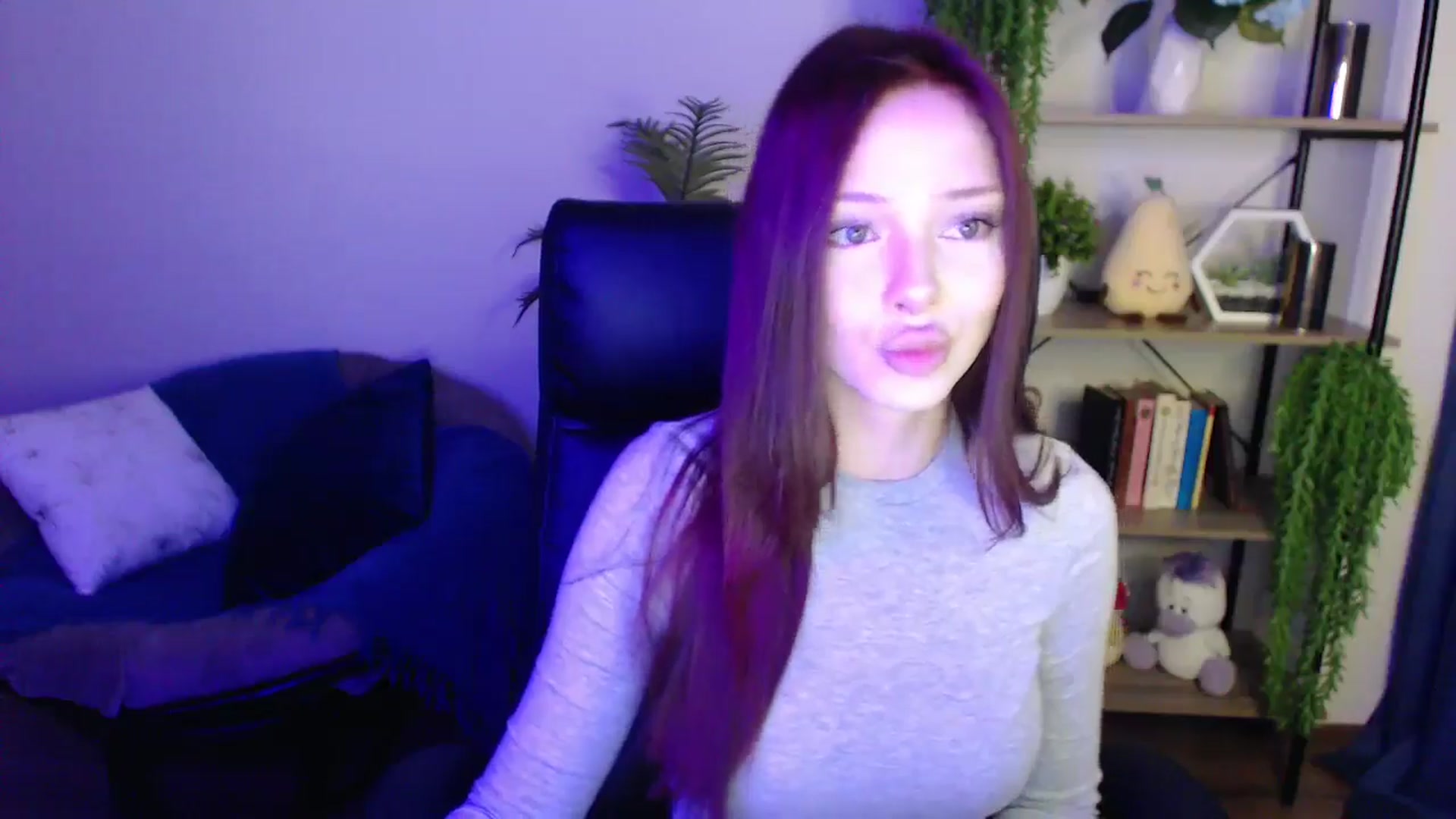 Gallery image thumbnail from KateManelli's myfreecams stream on, 03/28/2025, 09:59 image 4 of 20