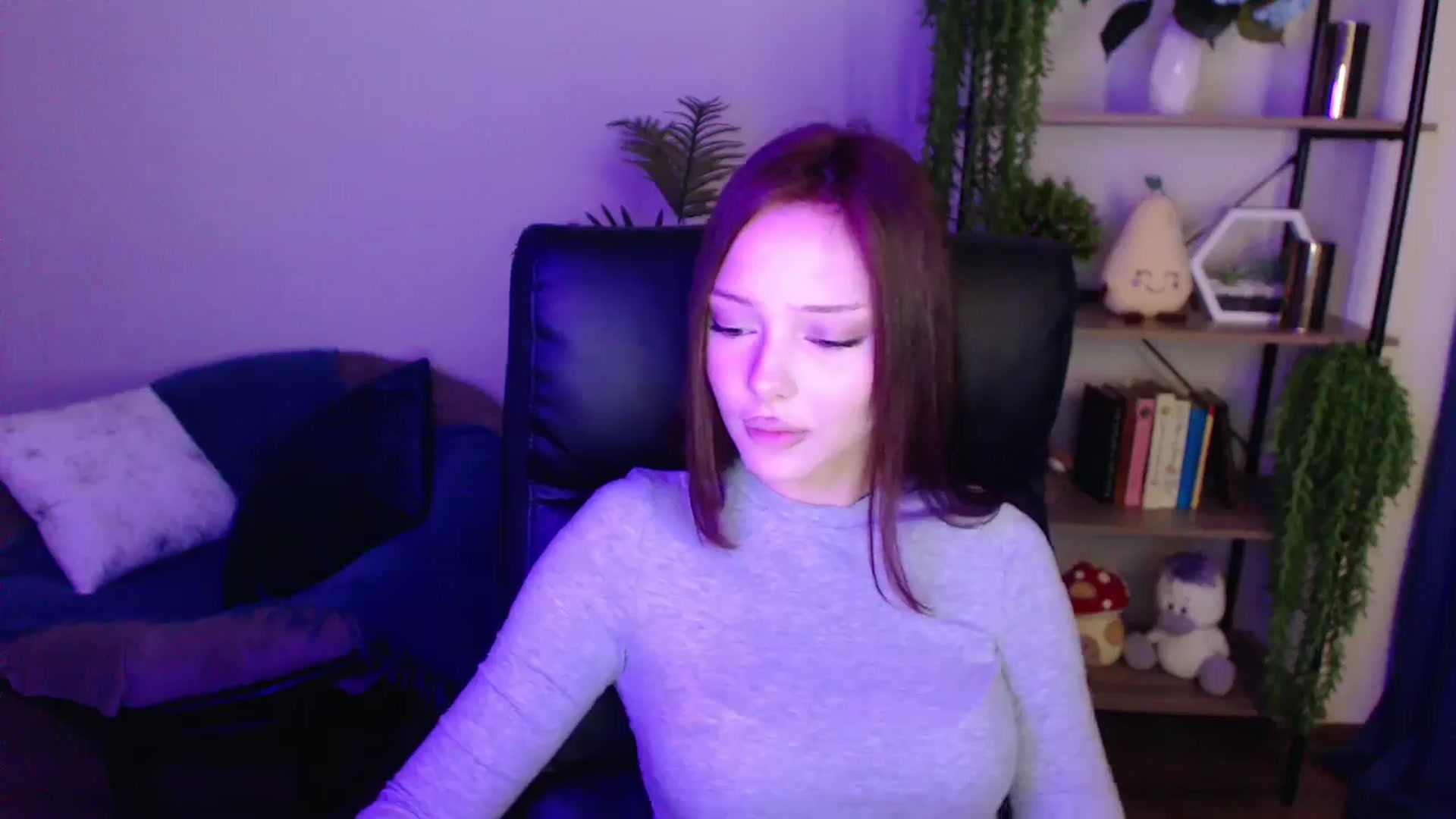 Gallery image thumbnail from KateManelli's myfreecams stream on, 03/28/2025, 11:10 image 5 of 20