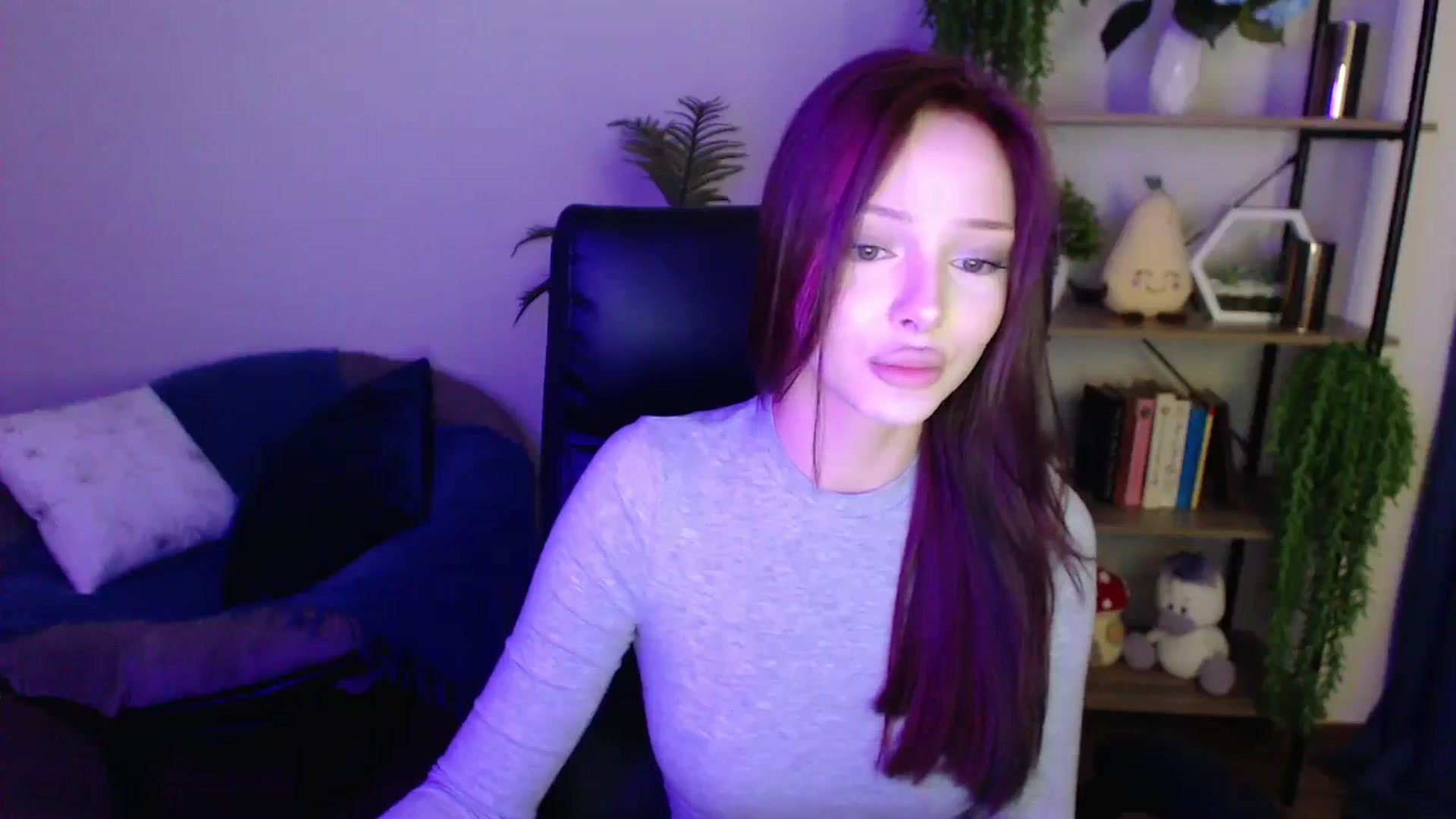 Gallery image thumbnail from KateManelli's myfreecams stream on, 03/28/2025, 11:10 image 15 of 20