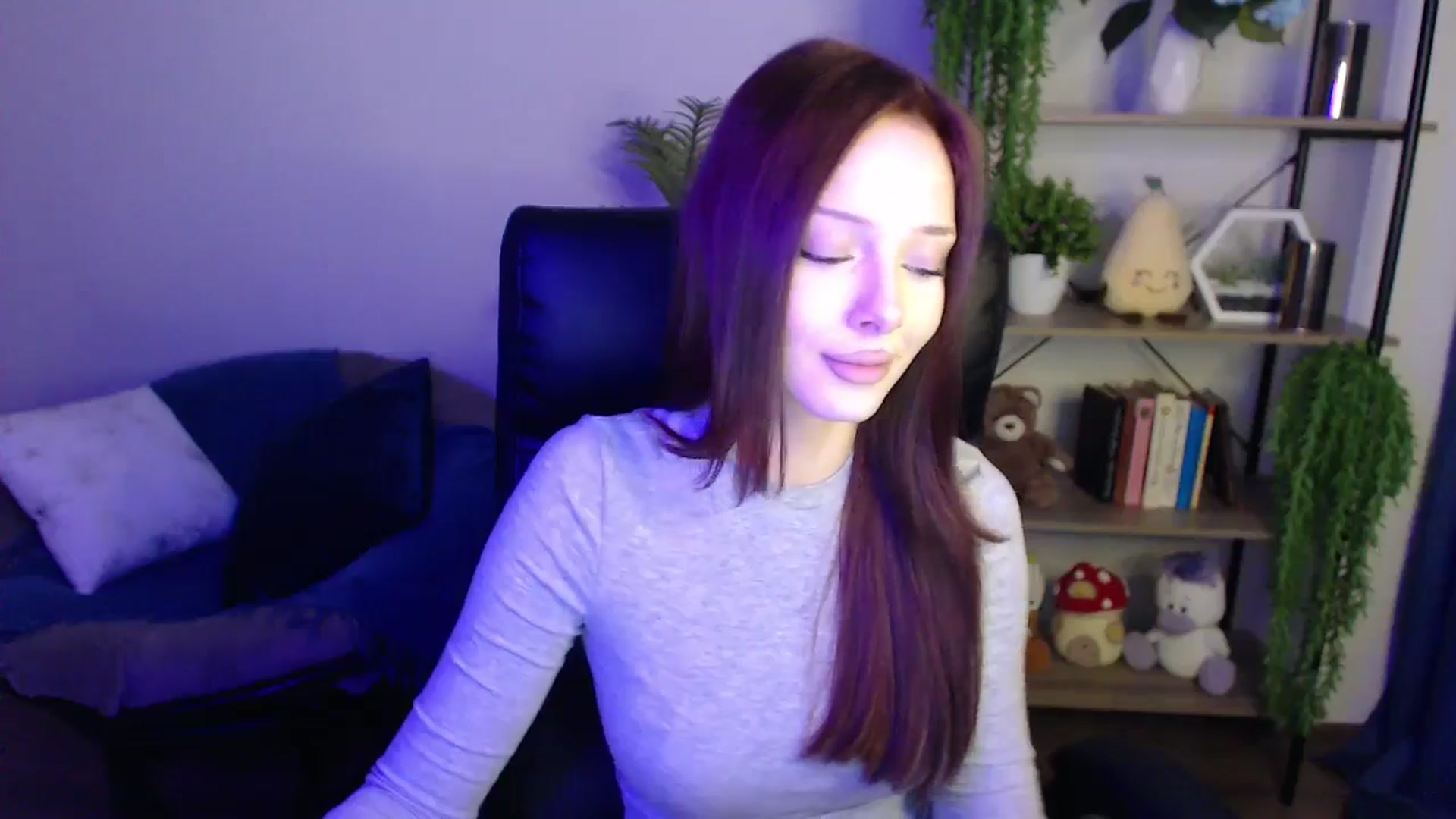 Gallery image thumbnail from KateManelli's myfreecams stream on, 03/28/2025, 11:10 image 17 of 20