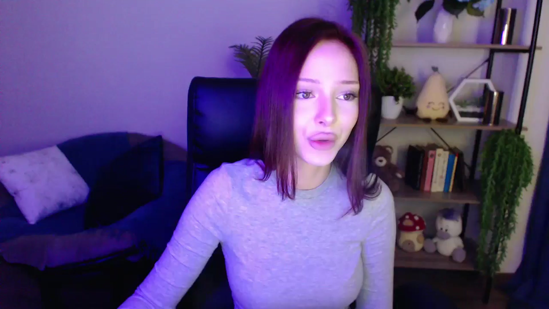 Gallery image thumbnail from KateManelli's myfreecams stream on, 03/28/2025, 11:10 image 3 of 20