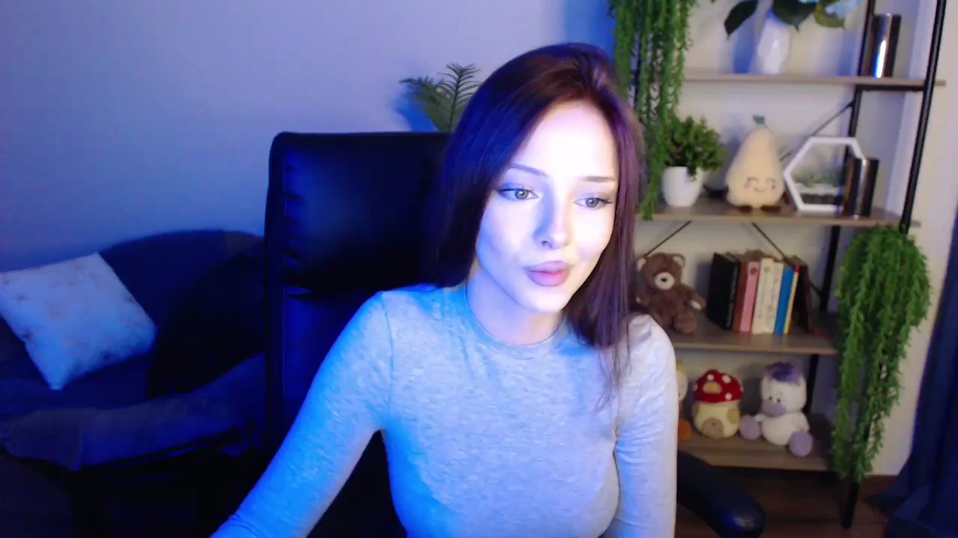Gallery image thumbnail from KateManelli's myfreecams stream on, 03/28/2025, 14:54 image 11 of 20