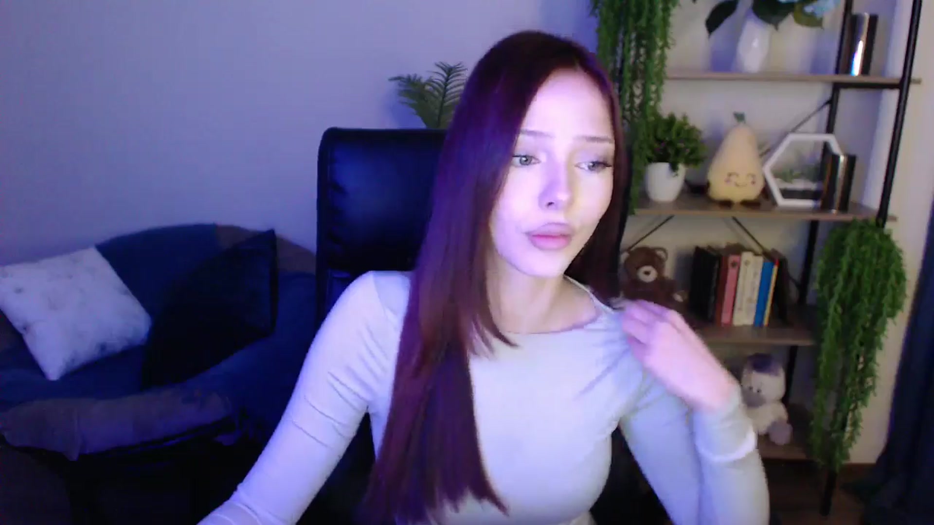 Gallery image thumbnail from KateManelli's myfreecams stream on, 03/29/2025, 11:57 image 2 of 20