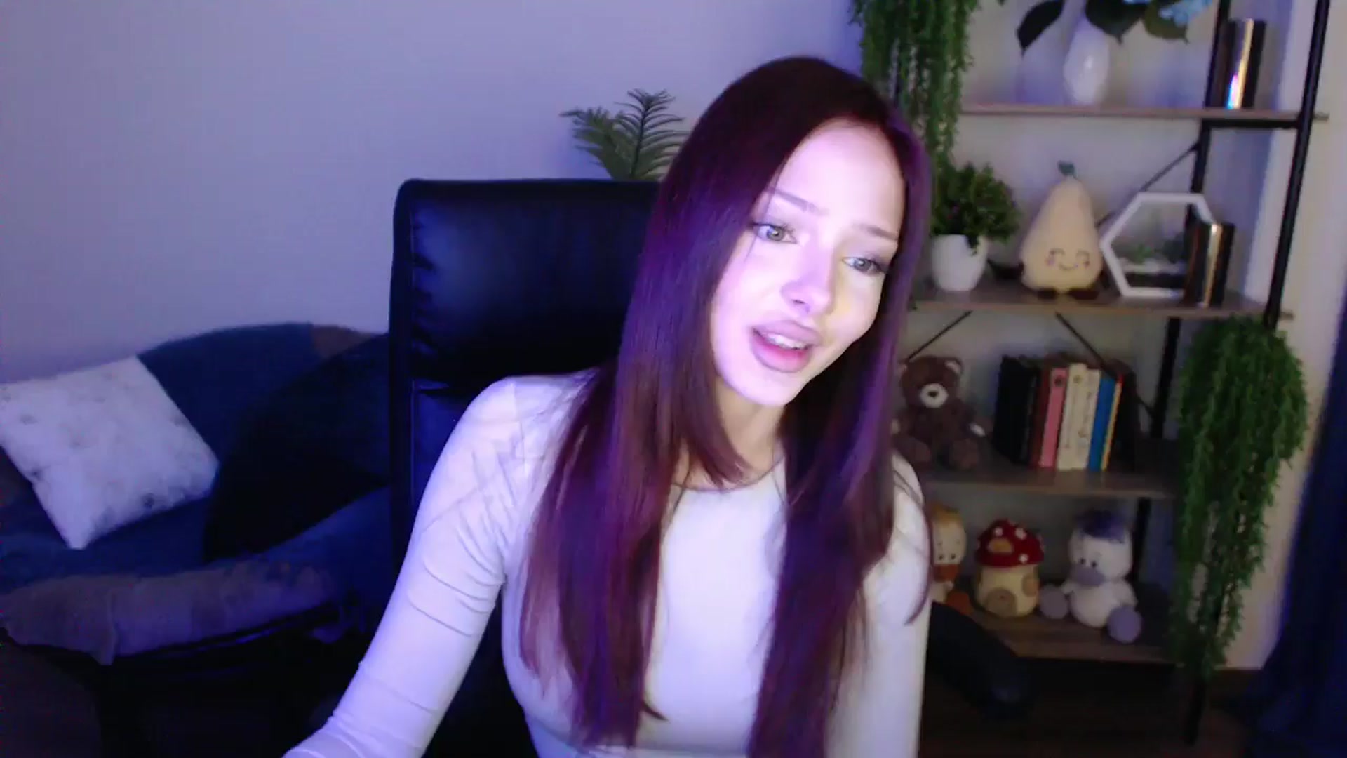 Gallery image thumbnail from KateManelli's myfreecams stream on, 03/29/2025, 11:57 image 1 of 20