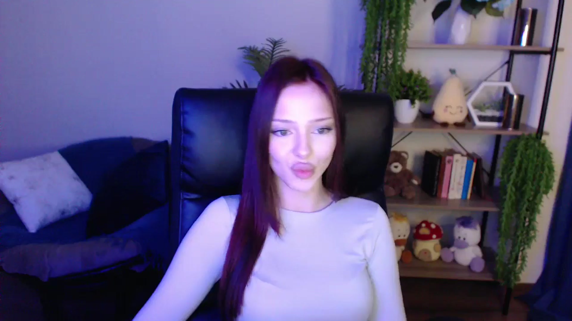 Gallery image thumbnail from KateManelli's myfreecams stream on, 03/29/2025, 12:41 image 11 of 20