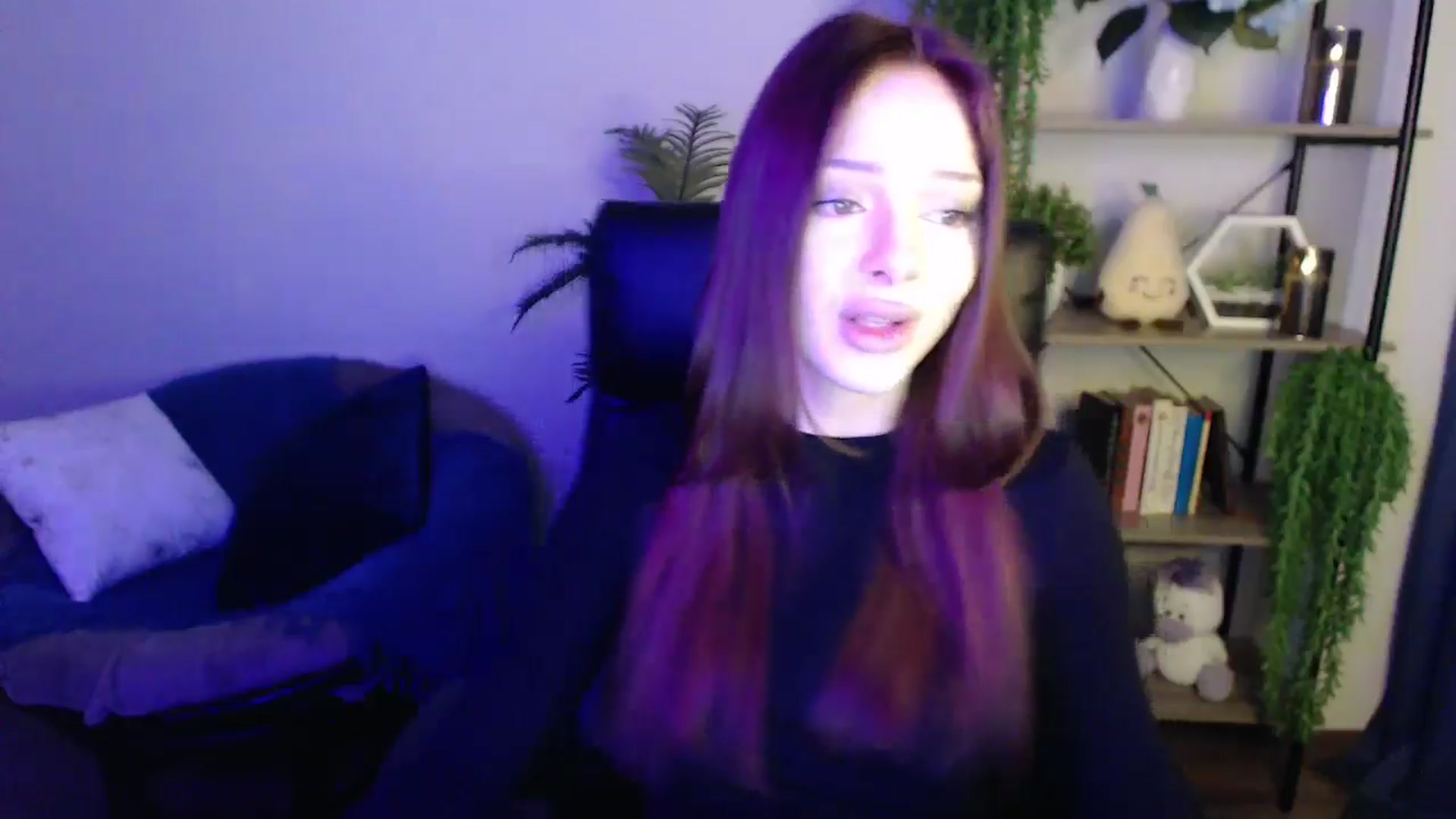 Gallery image thumbnail from KateManelli's myfreecams stream on, 03/31/2025, 08:49 image 17 of 20