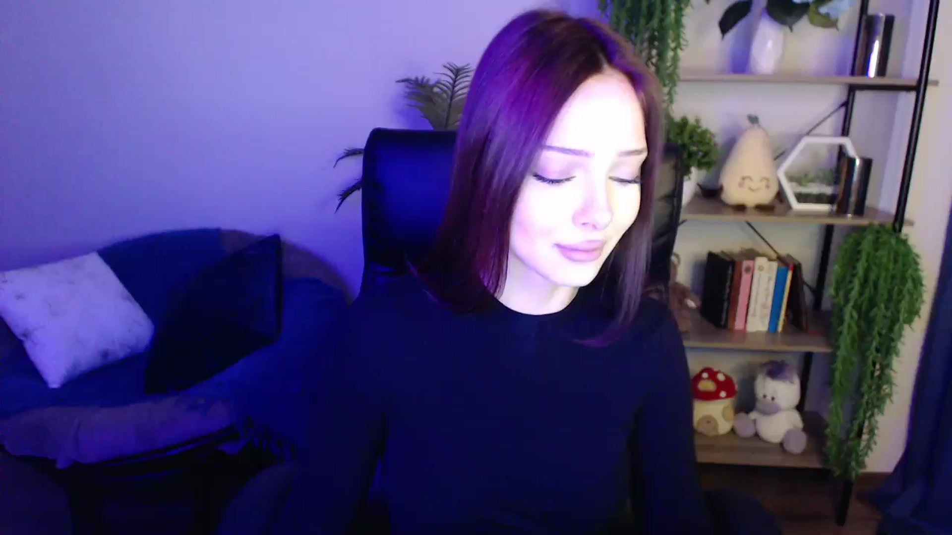 Gallery image thumbnail from KateManelli's myfreecams stream on, 03/31/2025, 08:49 image 1 of 20