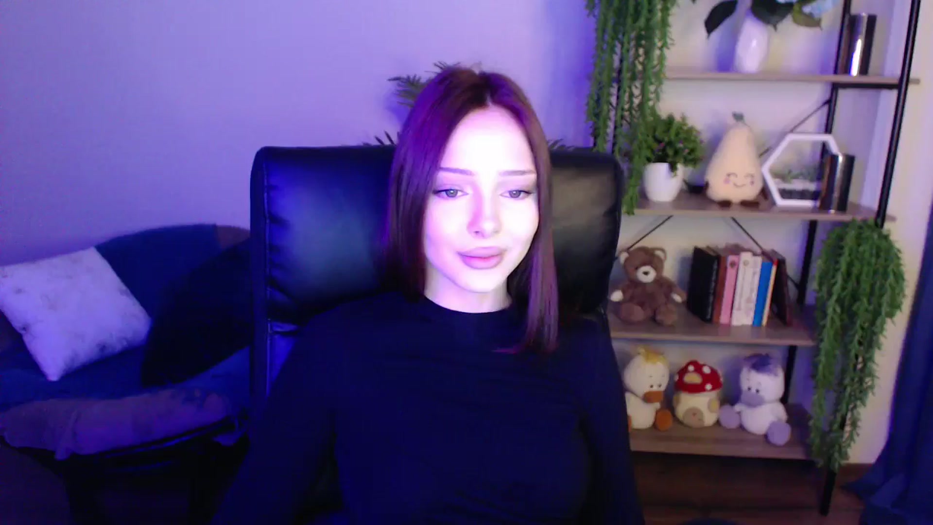 Gallery image thumbnail from KateManelli's myfreecams stream on, 03/31/2025, 08:49 image 4 of 20